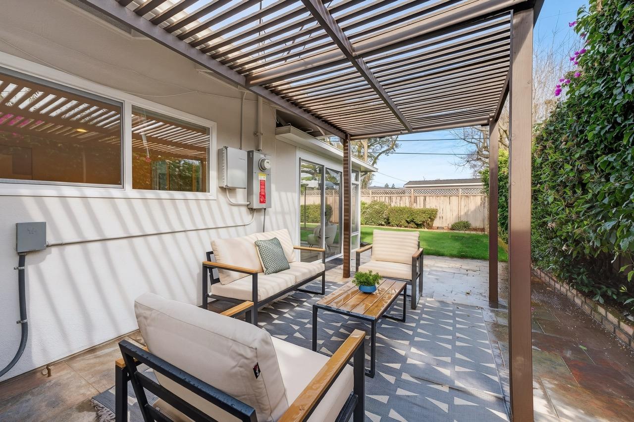 Detail Gallery Image 24 of 27 For 3957 Martin Dr, San Mateo,  CA 94403 - 3 Beds | 2 Baths