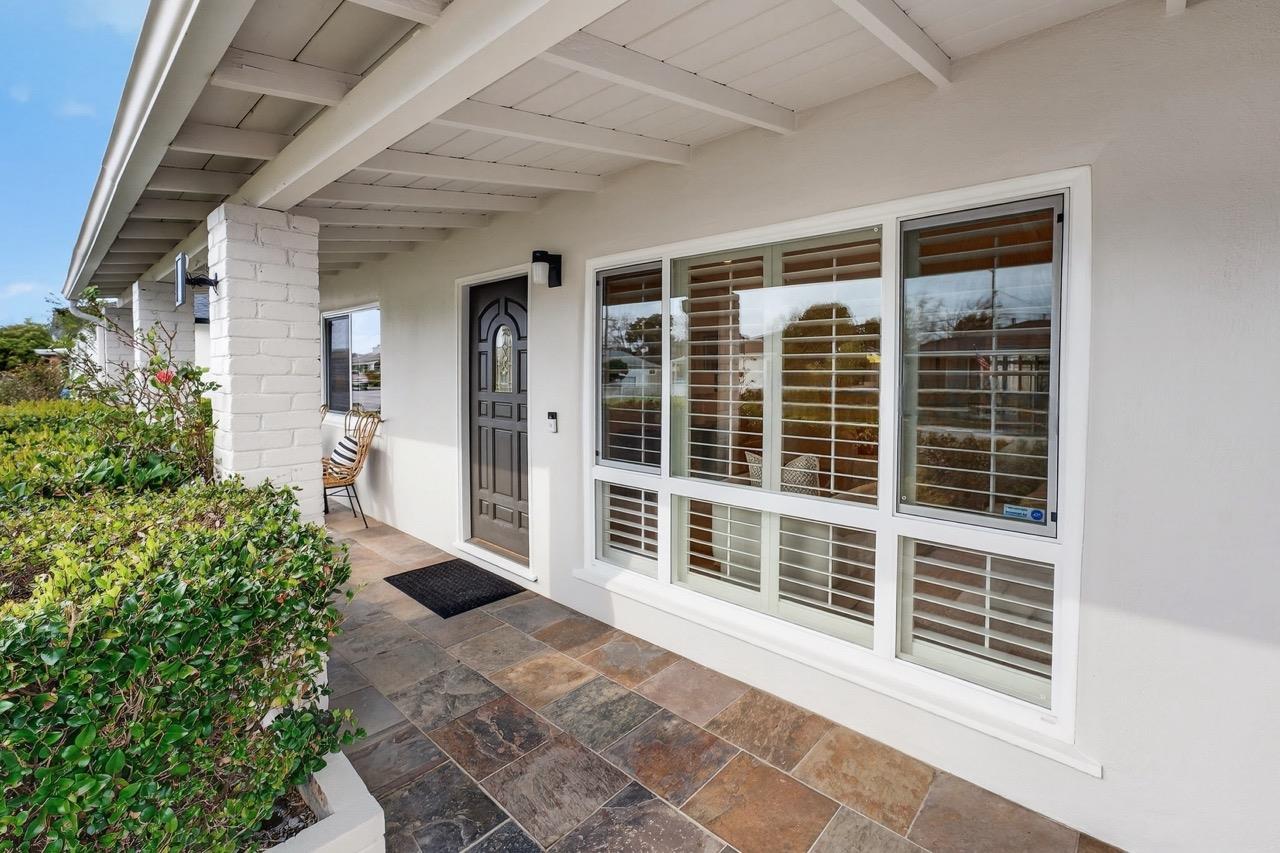 Detail Gallery Image 3 of 27 For 3957 Martin Dr, San Mateo,  CA 94403 - 3 Beds | 2 Baths