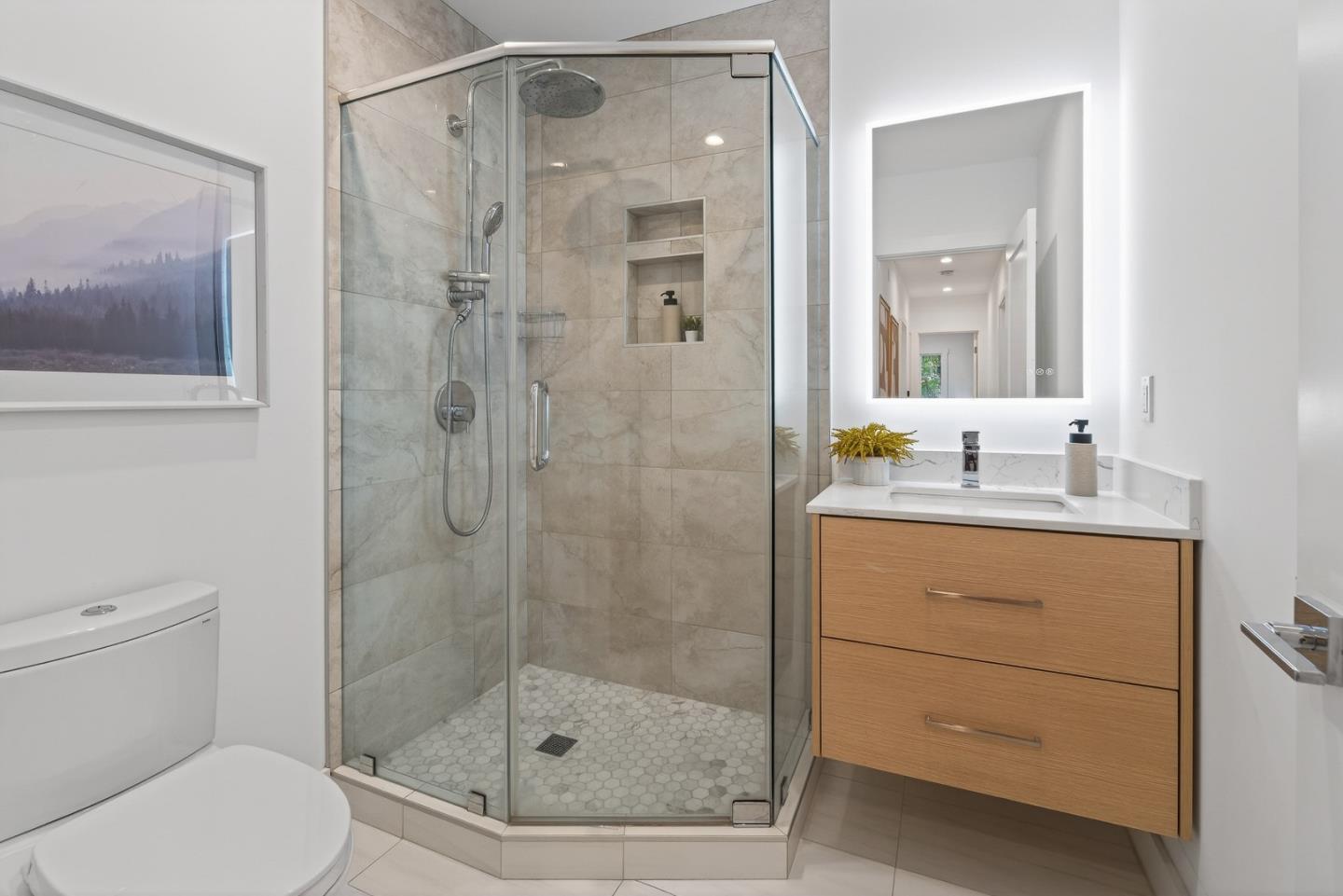 Detail Gallery Image 47 of 73 For 2108 Carmelita Ave, Burlingame,  CA 94010 - 3 Beds | 2 Baths