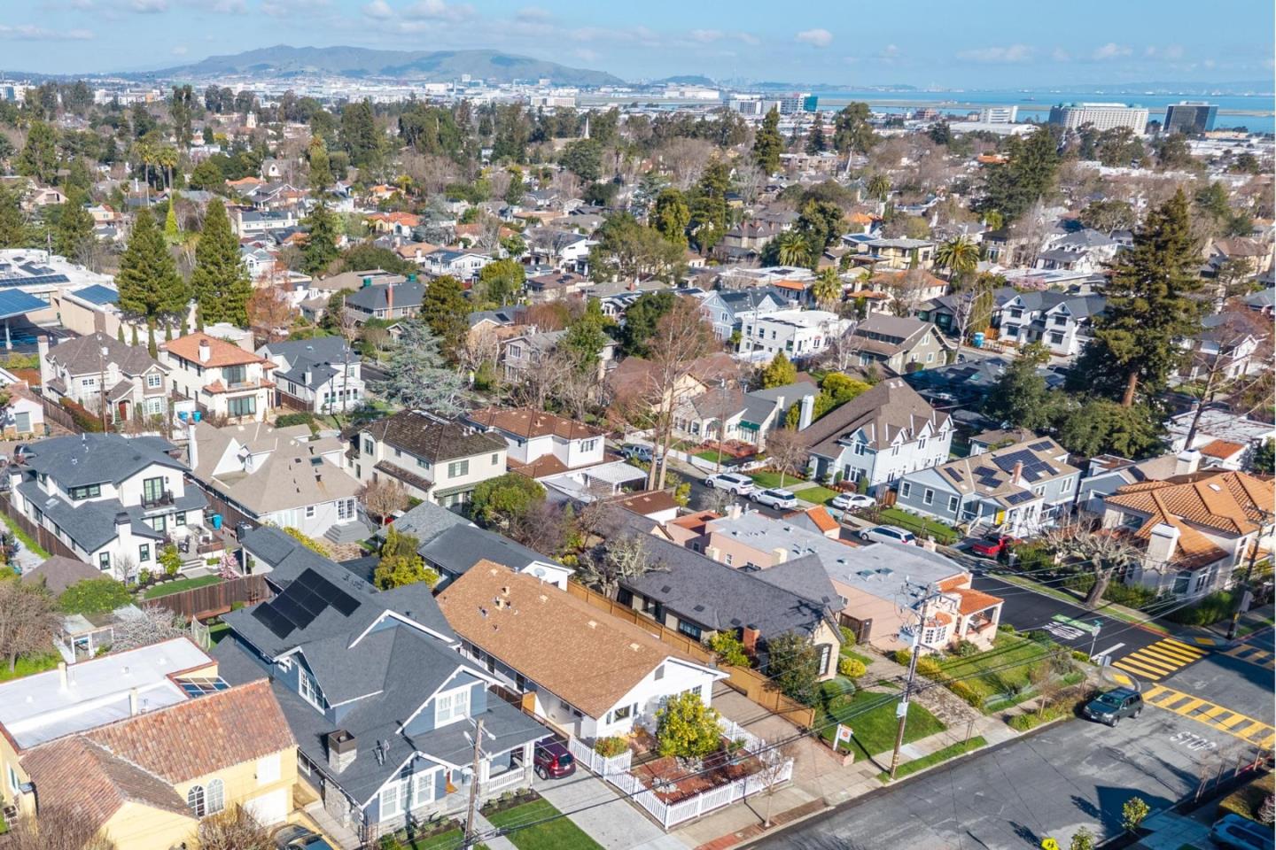 Detail Gallery Image 71 of 73 For 2108 Carmelita Ave, Burlingame,  CA 94010 - 3 Beds | 2 Baths