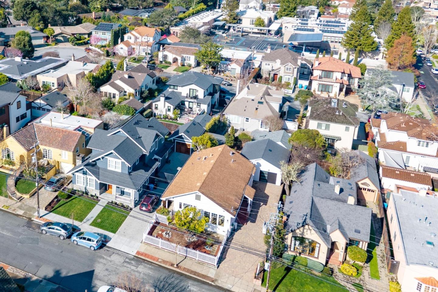 Detail Gallery Image 72 of 73 For 2108 Carmelita Ave, Burlingame,  CA 94010 - 3 Beds | 2 Baths