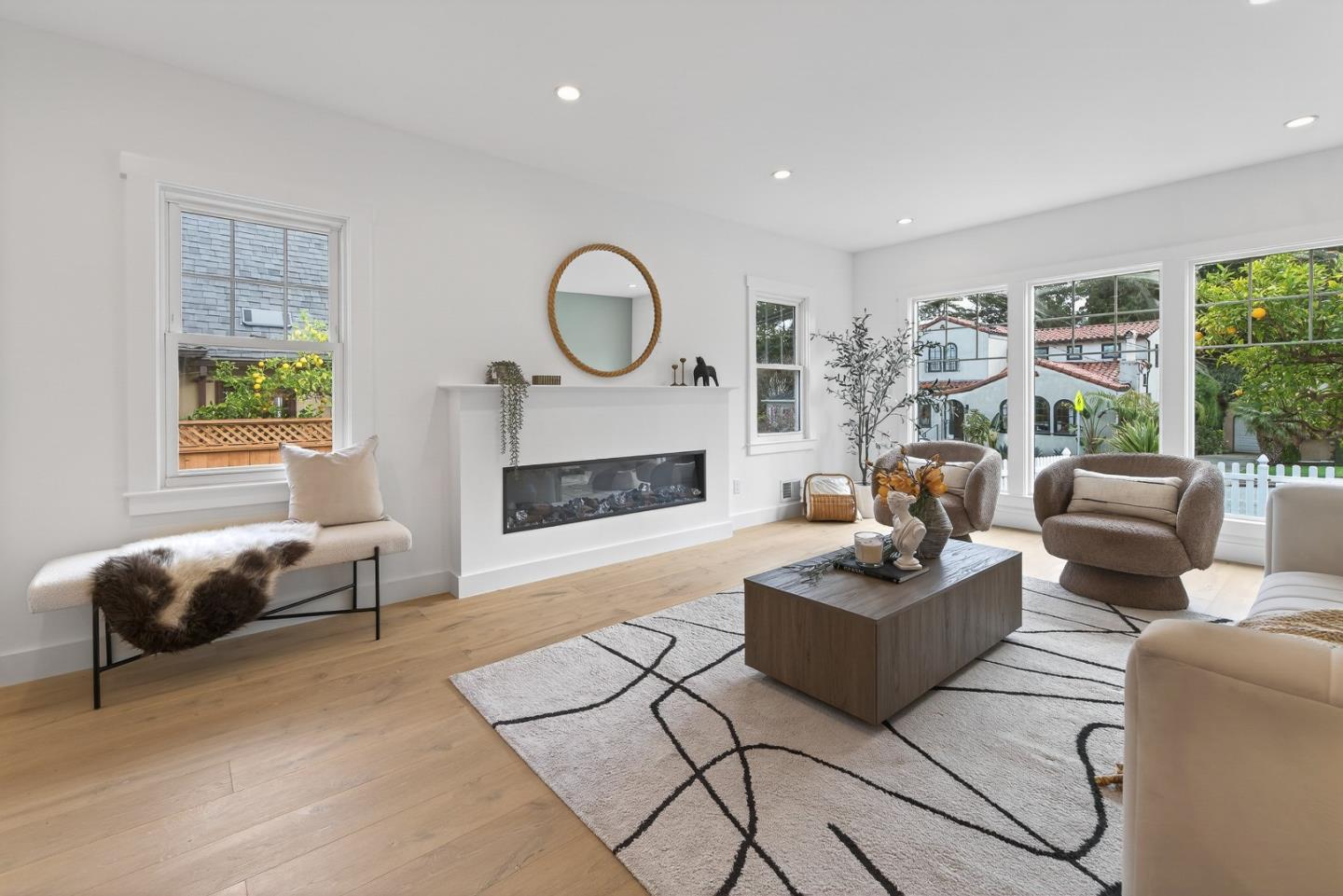 Detail Gallery Image 9 of 73 For 2108 Carmelita Ave, Burlingame,  CA 94010 - 3 Beds | 2 Baths