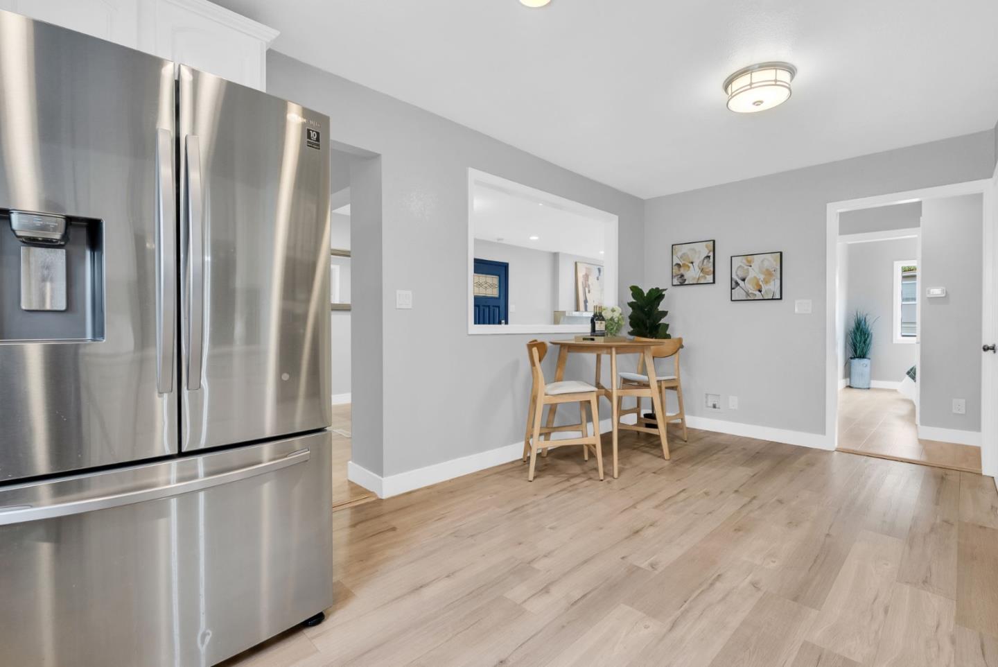 Detail Gallery Image 16 of 70 For 209 Norwich Dr, South San Francisco,  CA 94080 - 4 Beds | 3 Baths