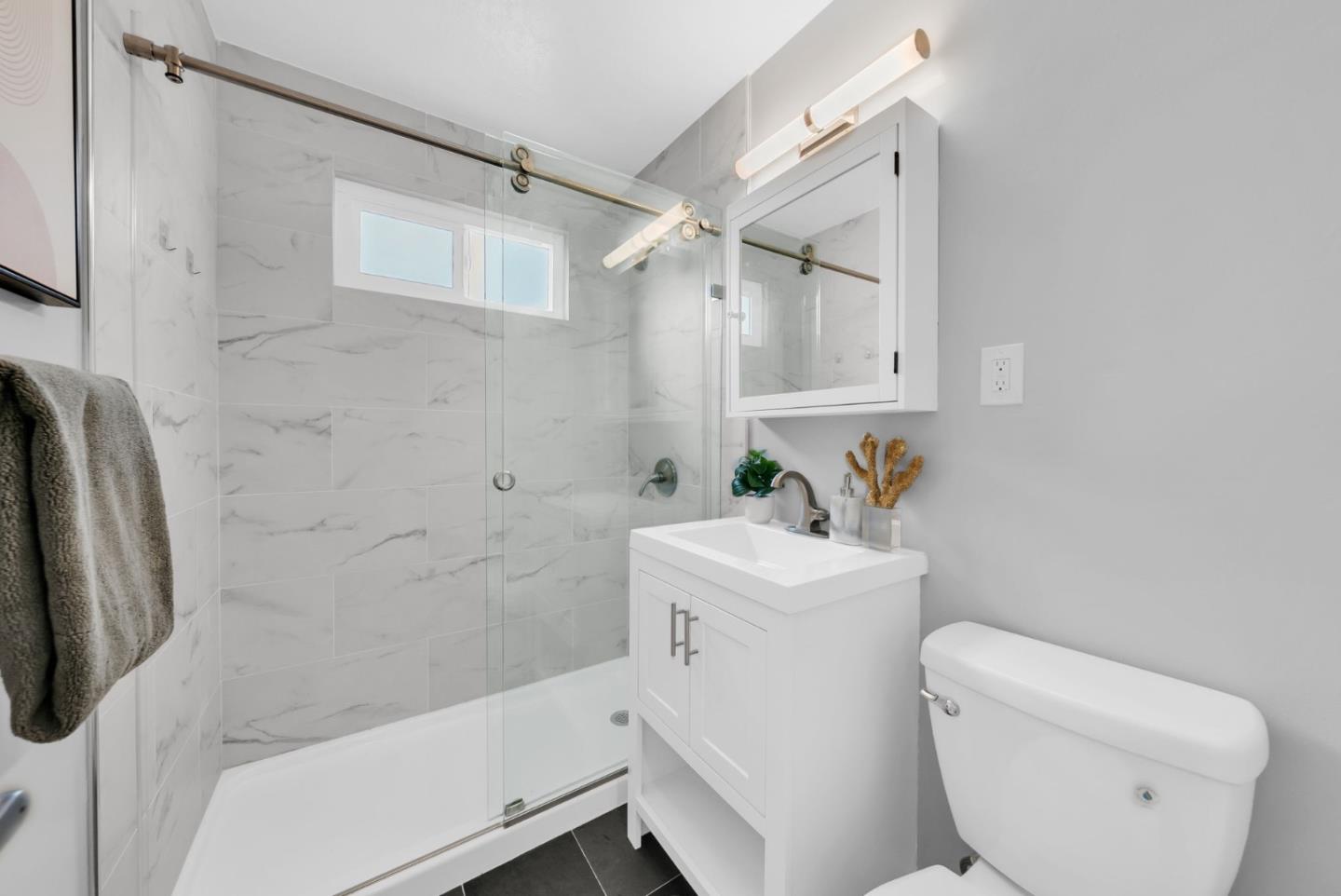 Detail Gallery Image 46 of 70 For 209 Norwich Dr, South San Francisco,  CA 94080 - 4 Beds | 3 Baths