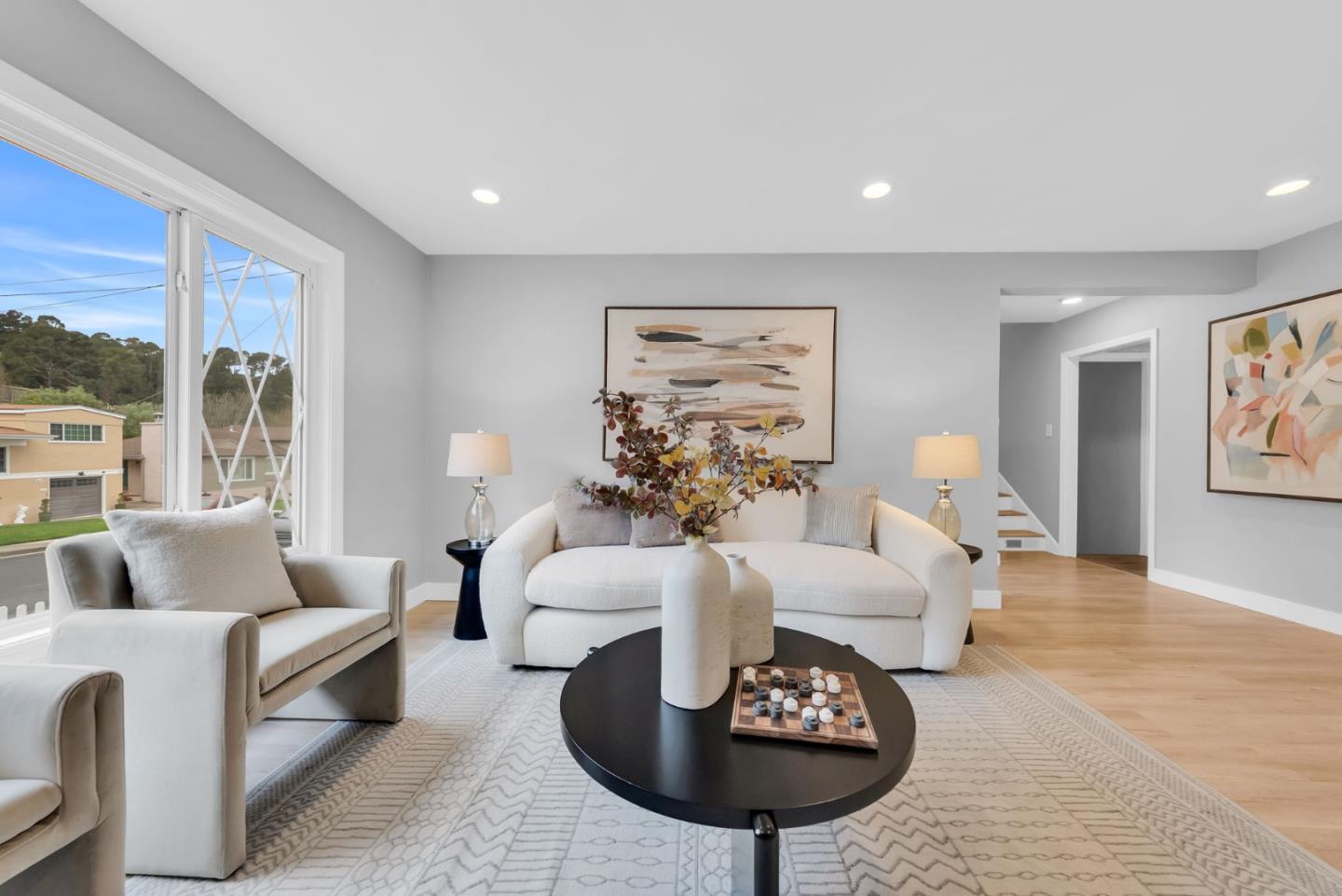 Detail Gallery Image 9 of 70 For 209 Norwich Dr, South San Francisco,  CA 94080 - 4 Beds | 3 Baths