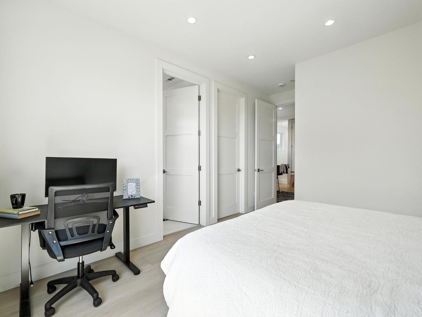 Detail Gallery Image 15 of 32 For 2004 Cherrystone Dr, San Jose,  CA 95128 - 4 Beds | 4/1 Baths