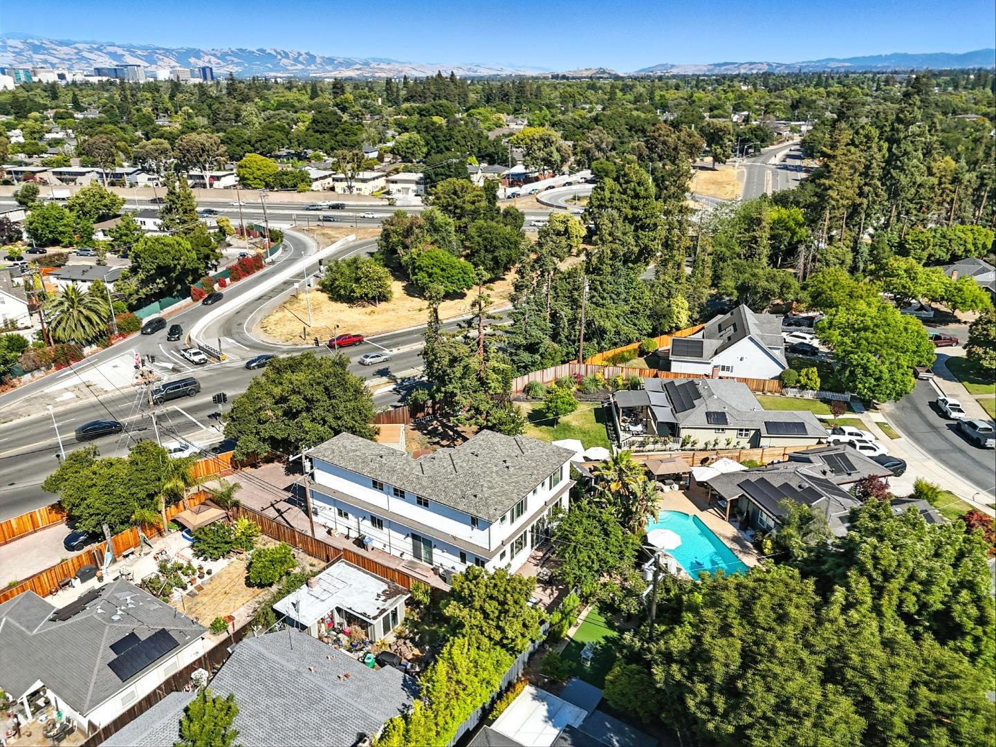 Detail Gallery Image 36 of 39 For 2004 Cherrystone Dr, San Jose,  CA 95128 - 4 Beds | 4/1 Baths