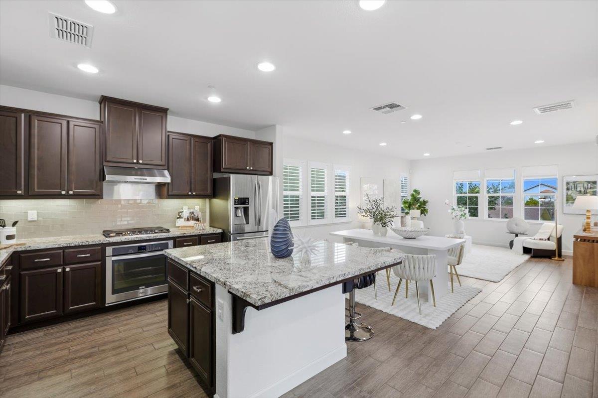 Detail Gallery Image 10 of 24 For 33934 Sagrantino Ter, Fremont,  CA 94555 - 4 Beds | 3/1 Baths