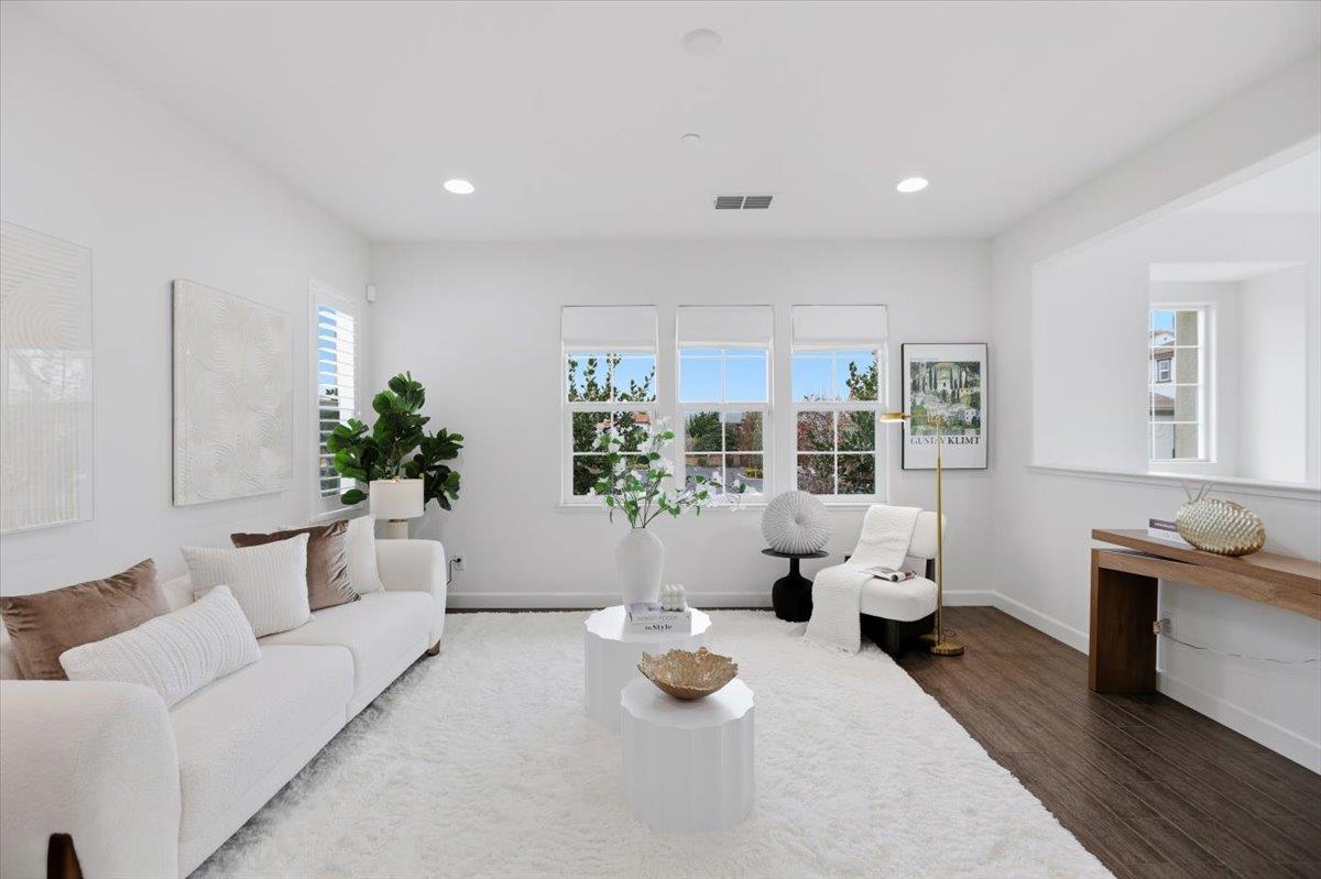 Detail Gallery Image 4 of 24 For 33934 Sagrantino Ter, Fremont,  CA 94555 - 4 Beds | 3/1 Baths