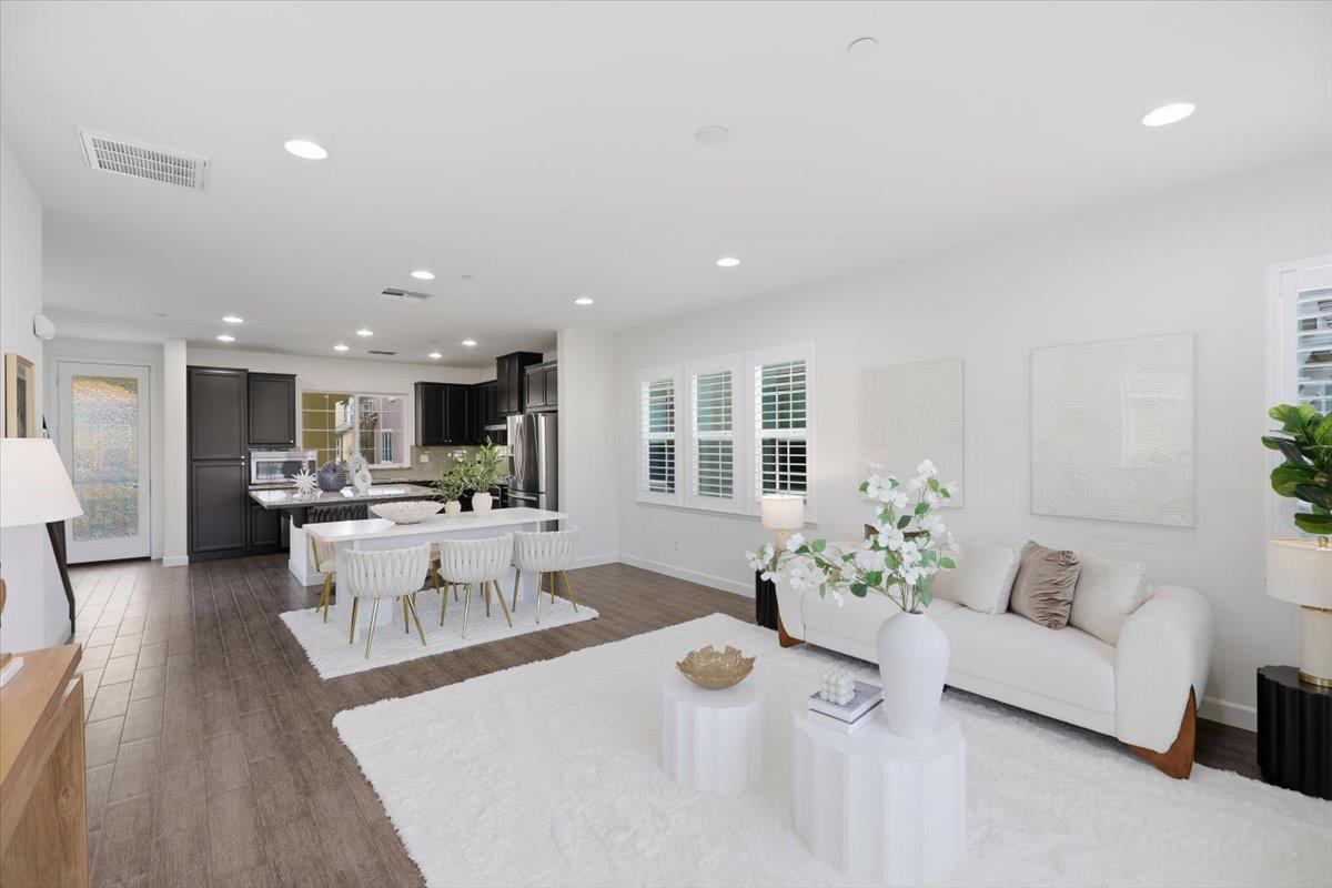 Detail Gallery Image 7 of 24 For 33934 Sagrantino Ter, Fremont,  CA 94555 - 4 Beds | 3/1 Baths