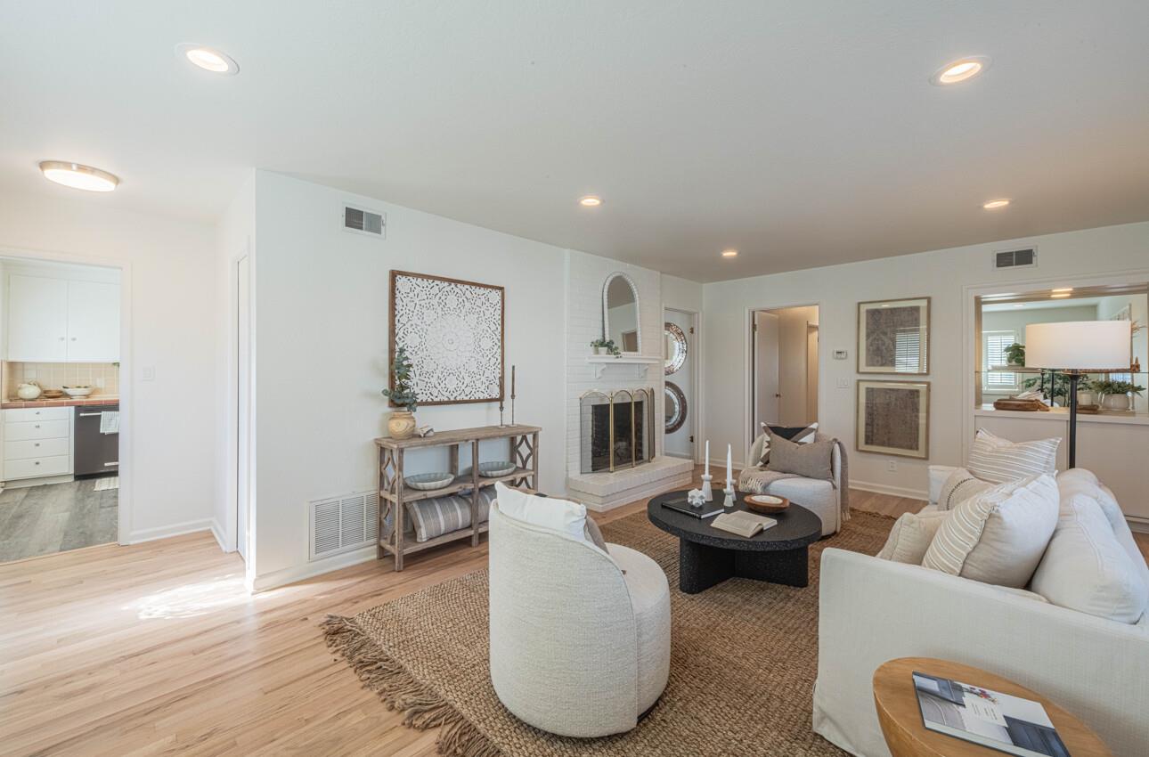 Detail Gallery Image 13 of 51 For 207 Encinada Dr, Salinas,  CA 93901 - 3 Beds | 2 Baths