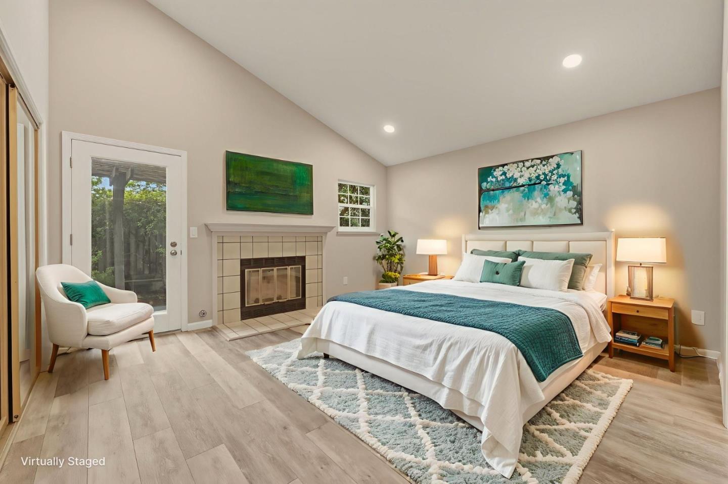 Detail Gallery Image 16 of 34 For 621 Charmain Cir, Mountain View,  CA 94041 - 2 Beds | 2 Baths