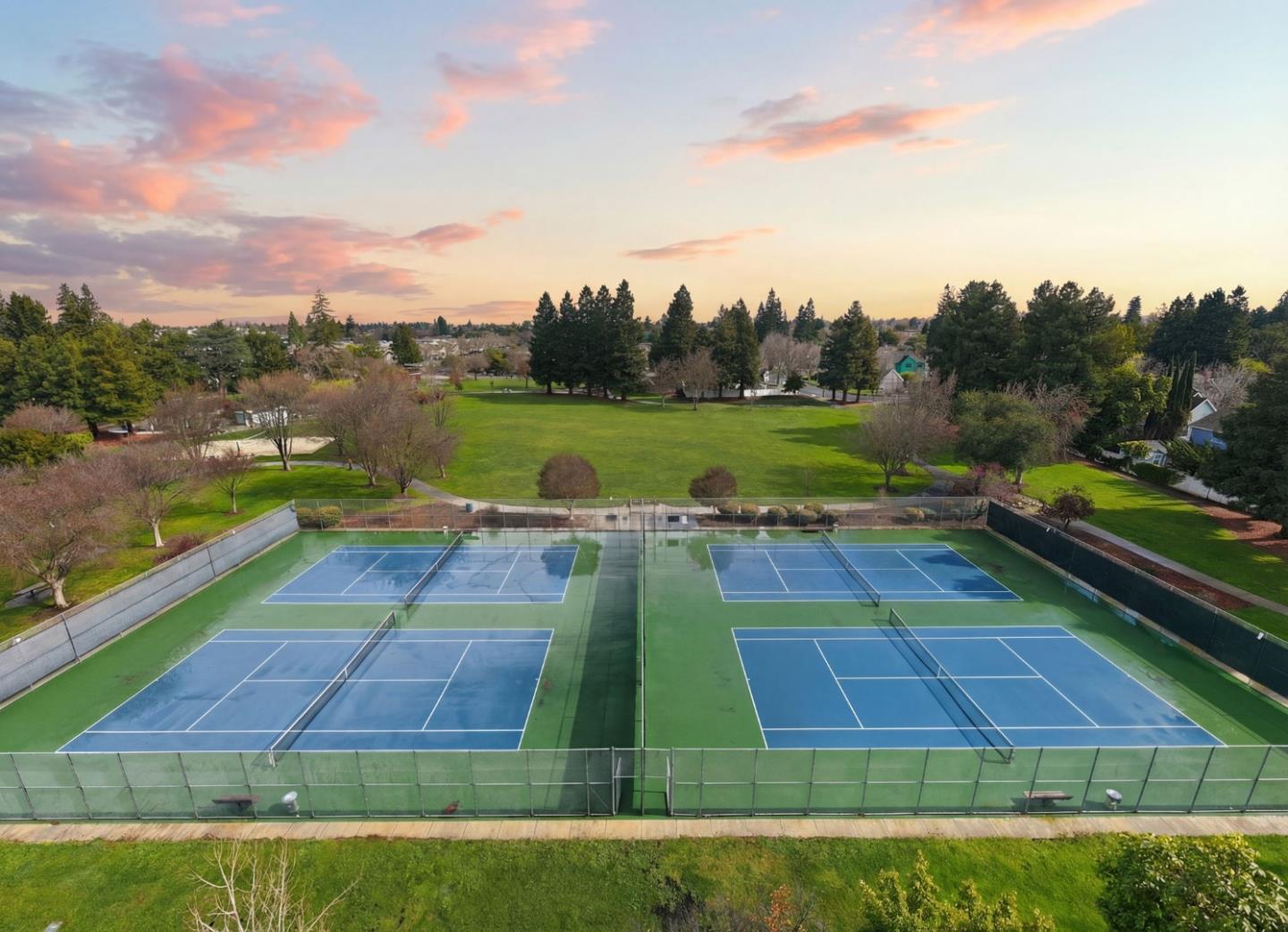 Detail Gallery Image 28 of 34 For 621 Charmain Cir, Mountain View,  CA 94041 - 2 Beds | 2 Baths