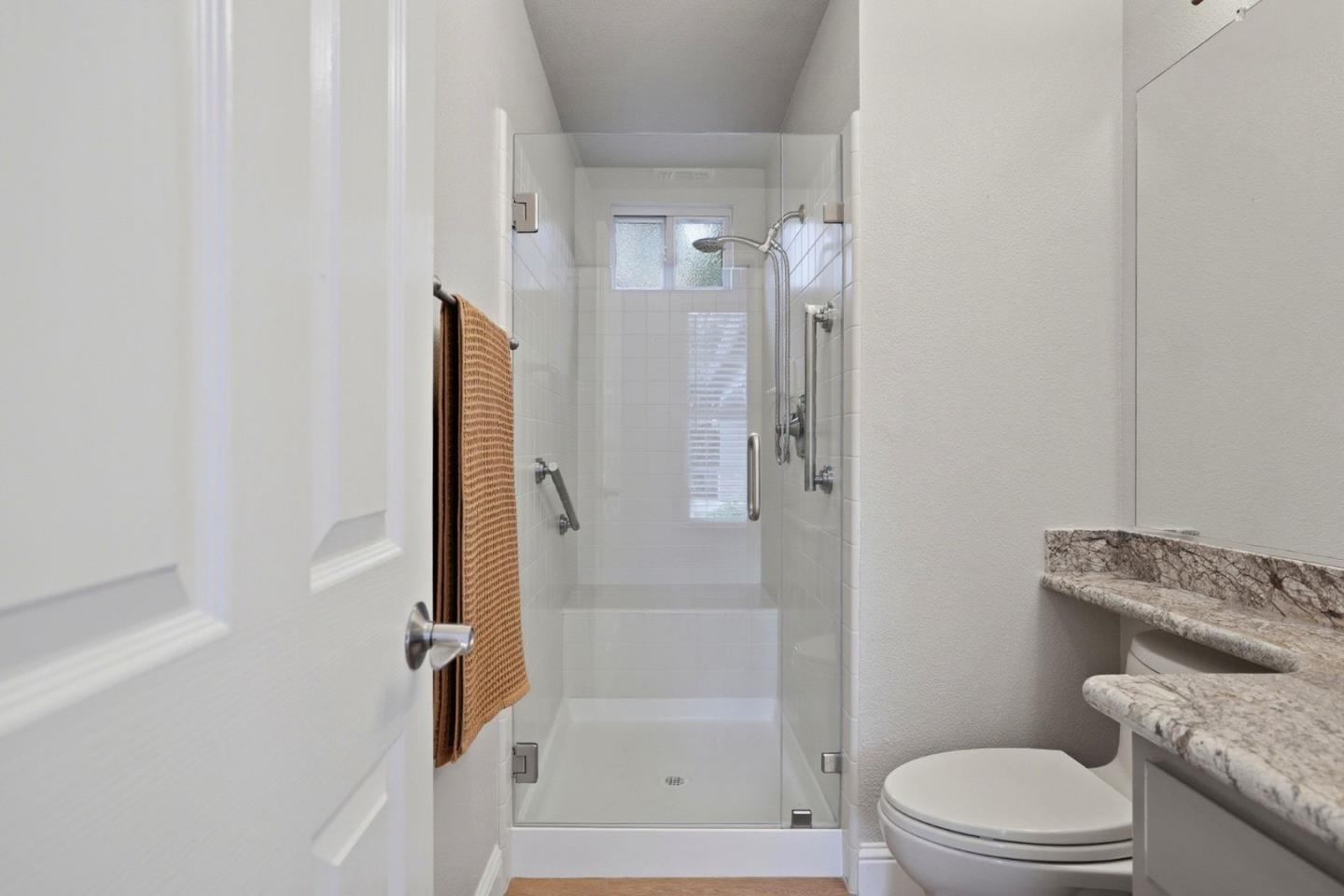 Detail Gallery Image 27 of 79 For 104 Hesser Ct, Folsom,  CA 95630 - 5 Beds | 4 Baths