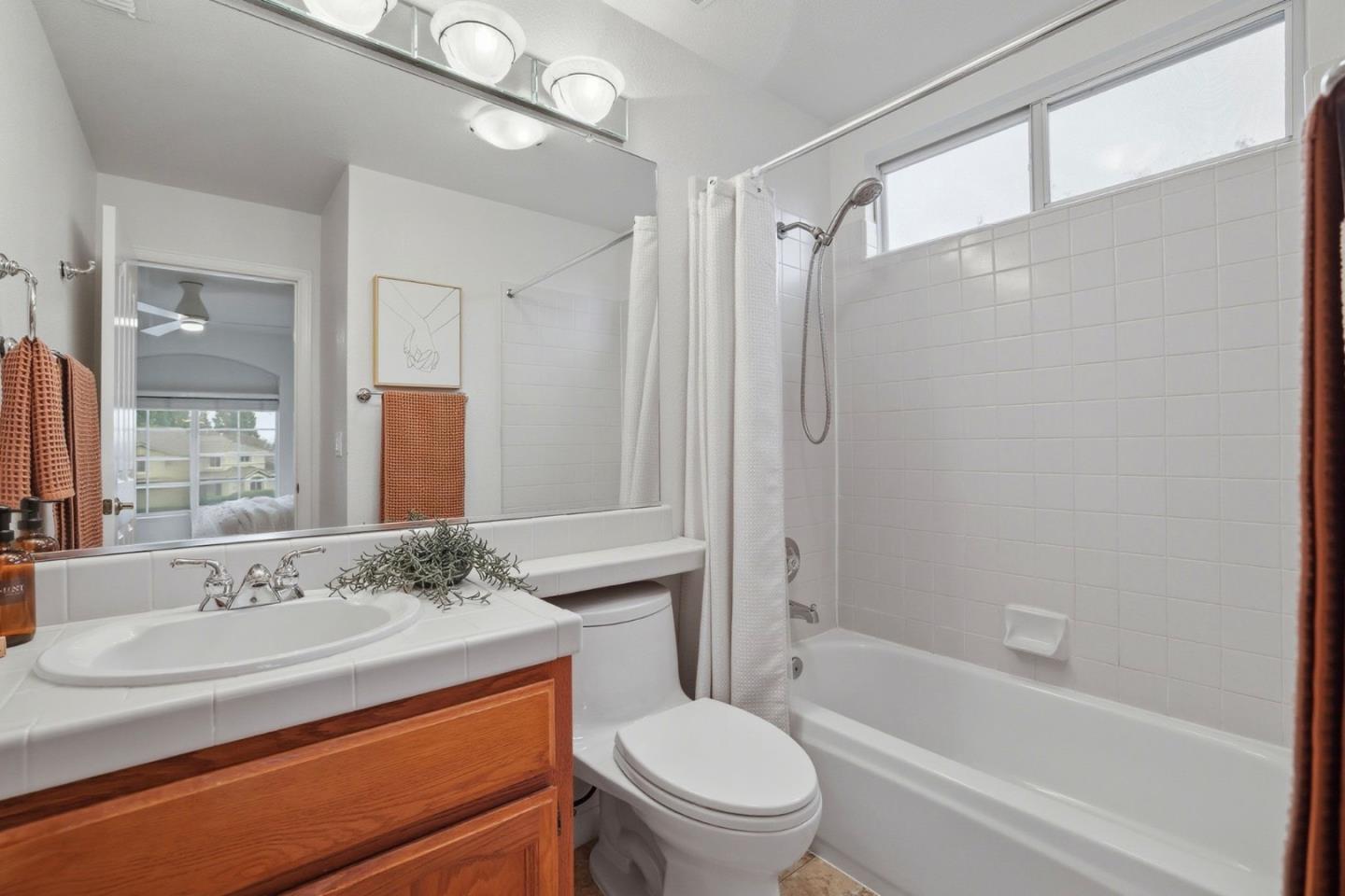 Detail Gallery Image 35 of 79 For 104 Hesser Ct, Folsom,  CA 95630 - 5 Beds | 4 Baths