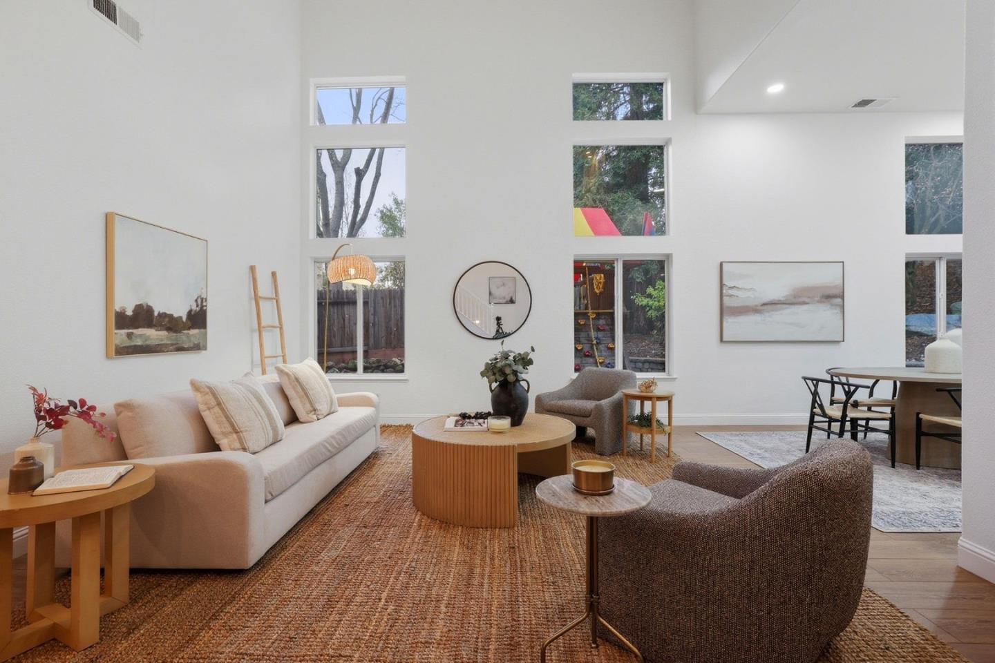 Detail Gallery Image 4 of 79 For 104 Hesser Ct, Folsom,  CA 95630 - 5 Beds | 4 Baths