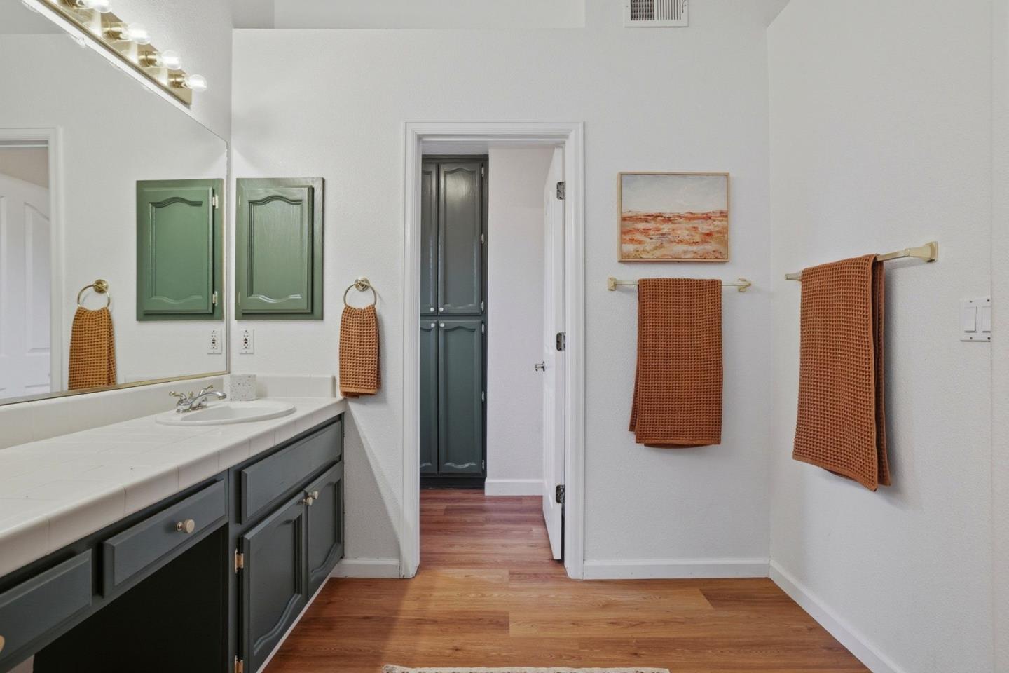 Detail Gallery Image 50 of 79 For 104 Hesser Ct, Folsom,  CA 95630 - 5 Beds | 4 Baths