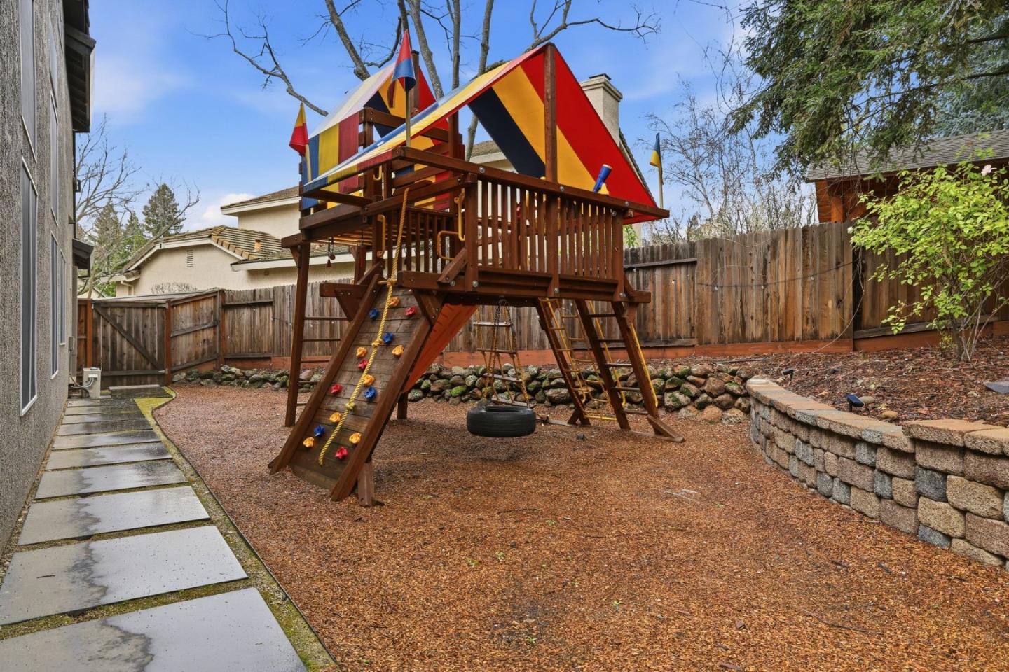 Detail Gallery Image 60 of 79 For 104 Hesser Ct, Folsom,  CA 95630 - 5 Beds | 4 Baths