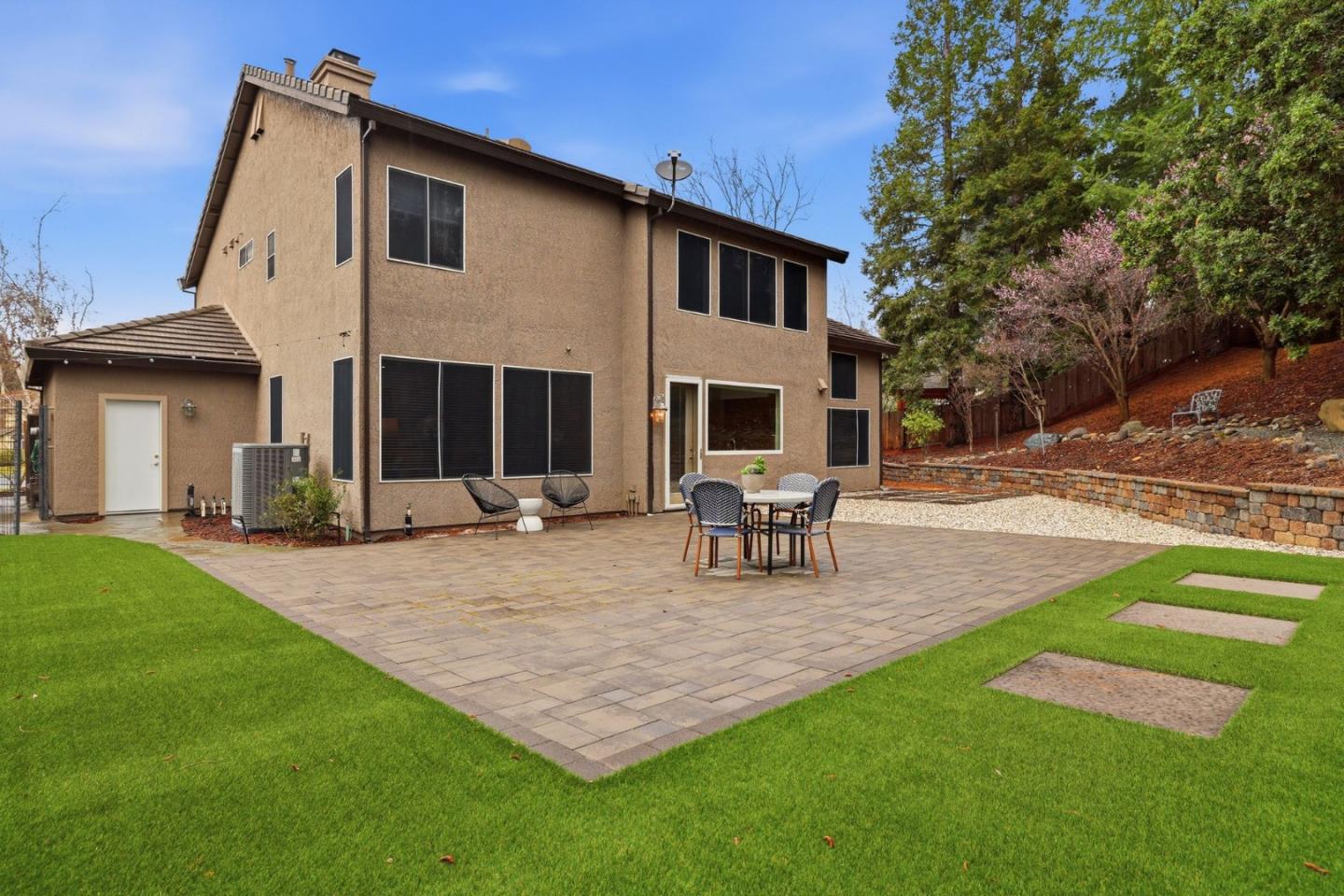 Detail Gallery Image 64 of 79 For 104 Hesser Ct, Folsom,  CA 95630 - 5 Beds | 4 Baths