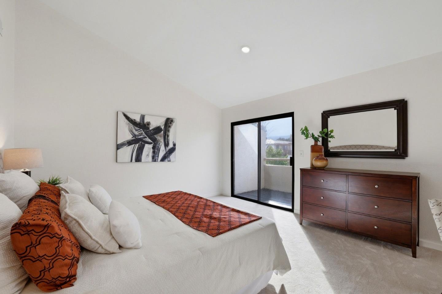 Detail Gallery Image 25 of 47 For 1311 Victoria Ter, Sunnyvale,  CA 94087 - 3 Beds | 2/1 Baths