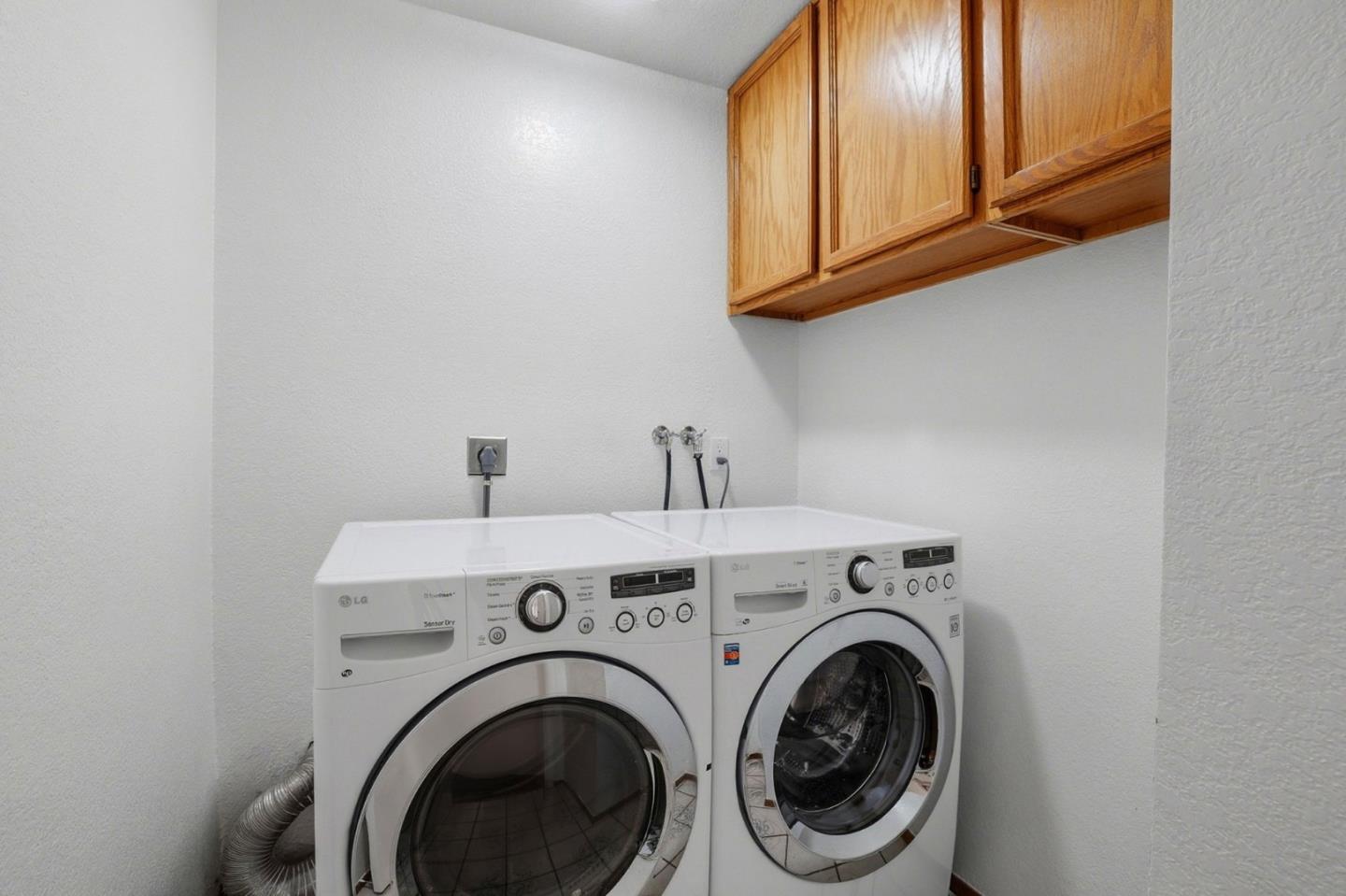 Detail Gallery Image 39 of 47 For 1311 Victoria Ter, Sunnyvale,  CA 94087 - 3 Beds | 2/1 Baths