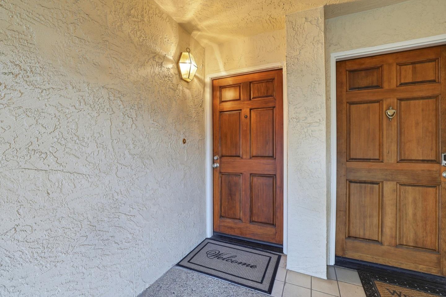 Detail Gallery Image 4 of 47 For 1311 Victoria Ter, Sunnyvale,  CA 94087 - 3 Beds | 2/1 Baths