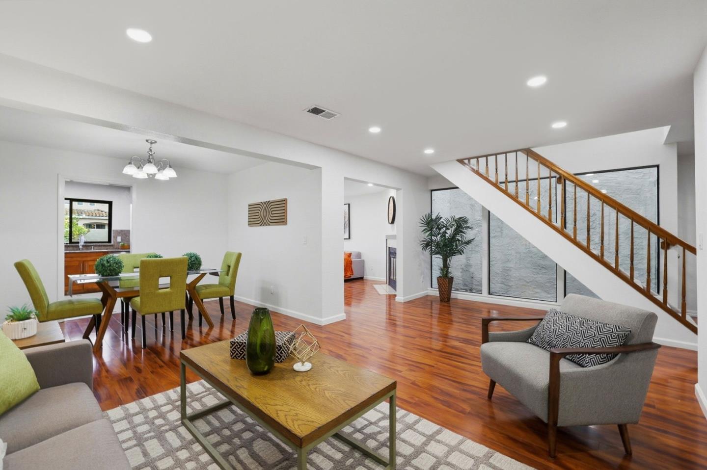 Detail Gallery Image 7 of 47 For 1311 Victoria Ter, Sunnyvale,  CA 94087 - 3 Beds | 2/1 Baths