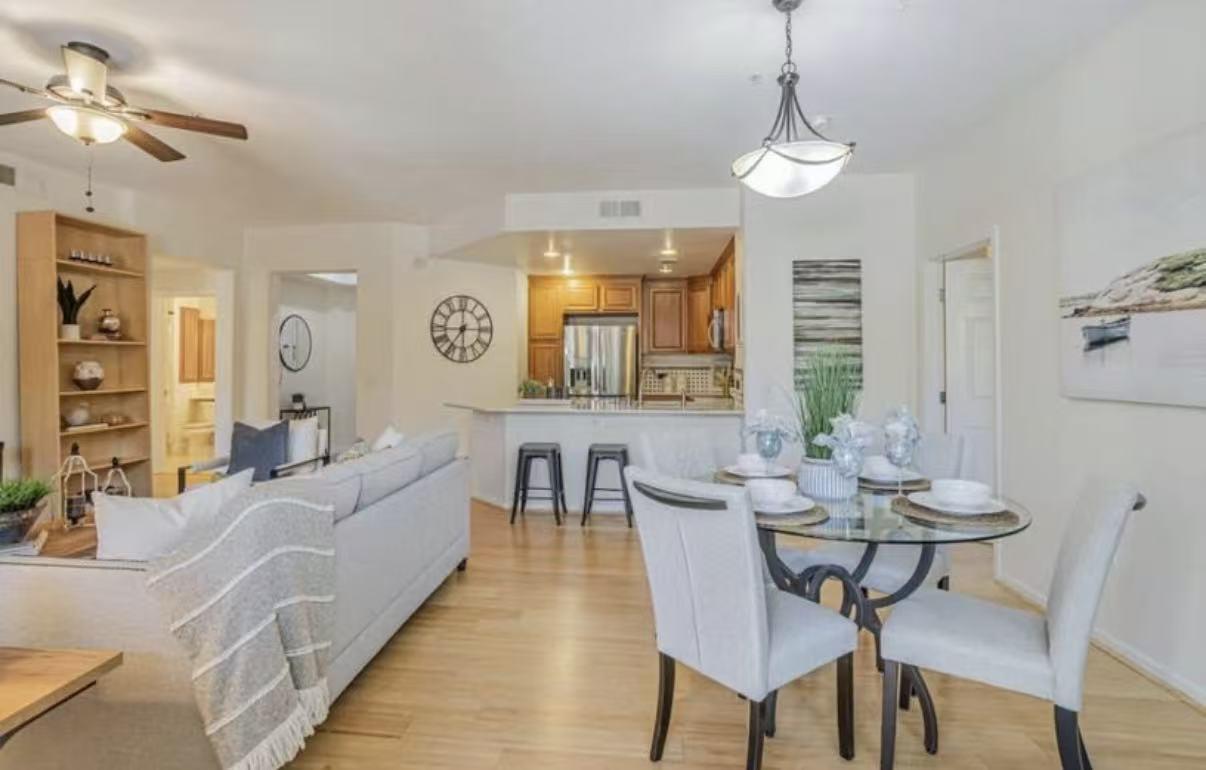 Detail Gallery Image 2 of 12 For 600 S Abel St #302,  Milpitas,  CA 95035 - 2 Beds | 2 Baths