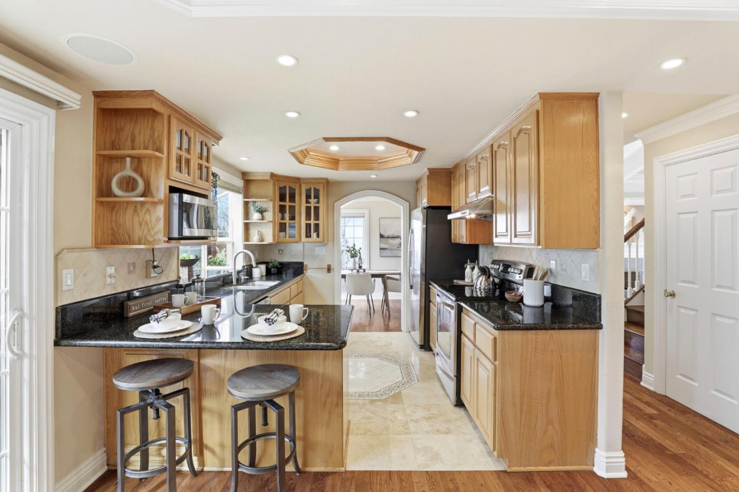 Detail Gallery Image 12 of 34 For 5961 S Surf Ct, San Jose,  CA 95138 - 4 Beds | 2/1 Baths