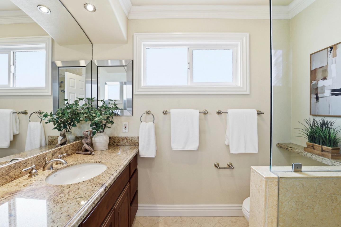 Detail Gallery Image 21 of 34 For 5961 S Surf Ct, San Jose,  CA 95138 - 4 Beds | 2/1 Baths