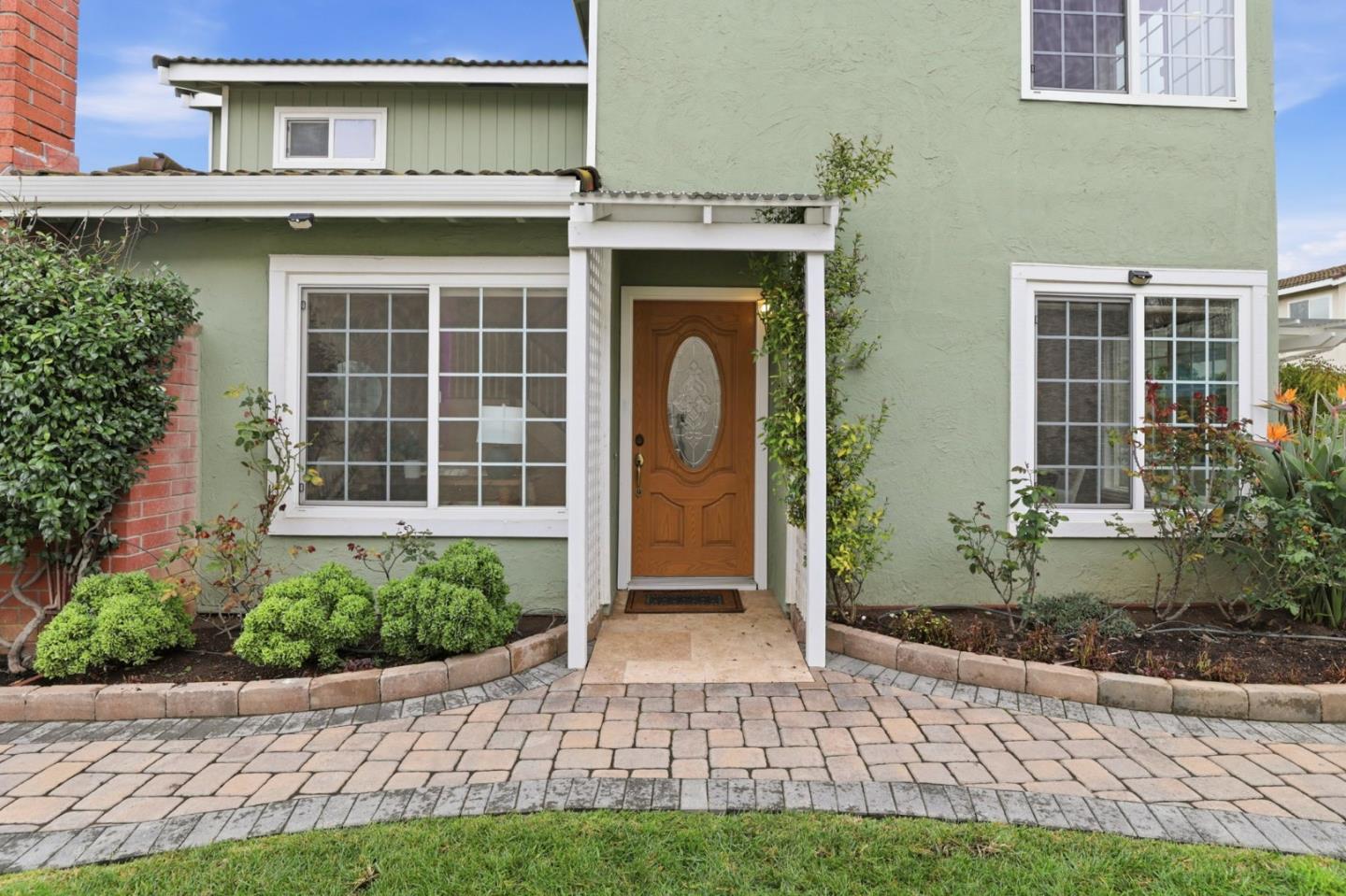 Detail Gallery Image 3 of 34 For 5961 S Surf Ct, San Jose,  CA 95138 - 4 Beds | 2/1 Baths