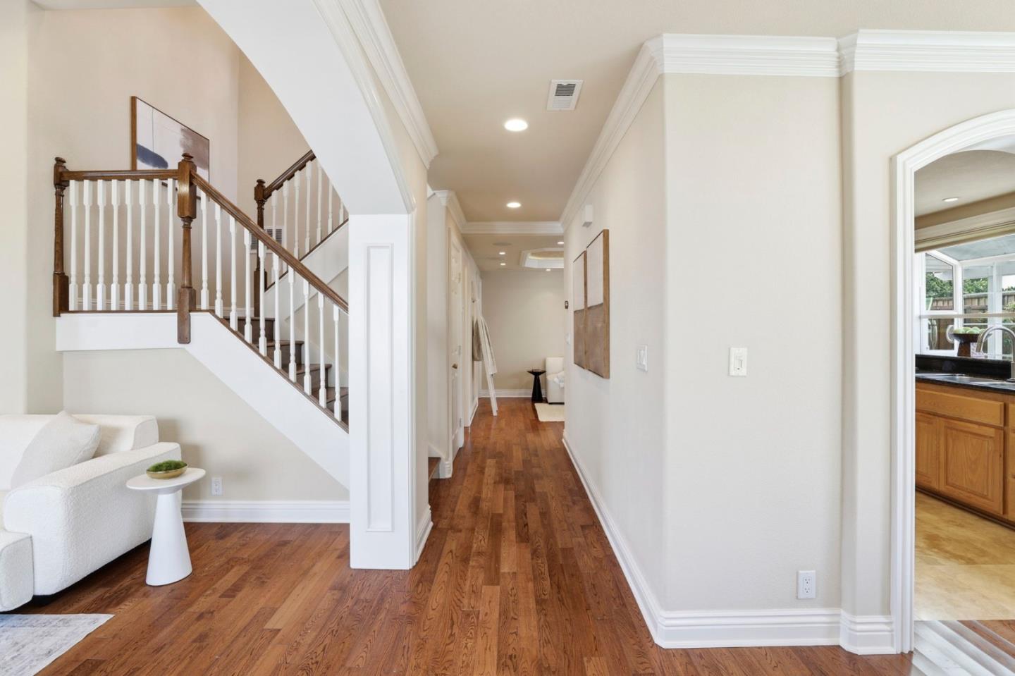 Detail Gallery Image 4 of 34 For 5961 S Surf Ct, San Jose,  CA 95138 - 4 Beds | 2/1 Baths