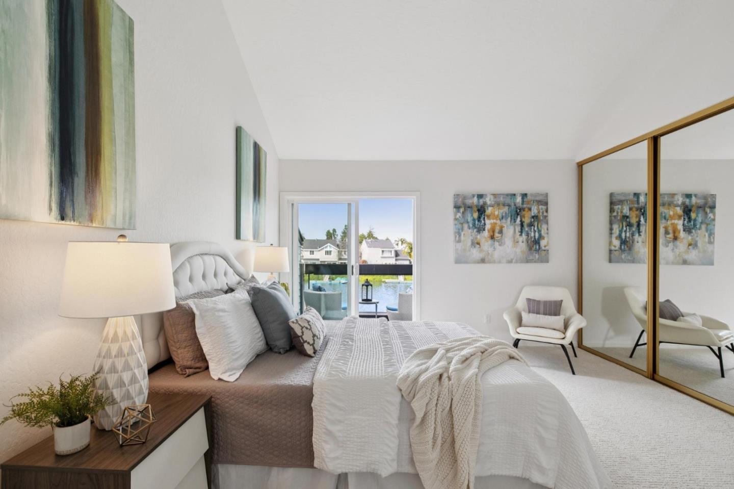 Detail Gallery Image 21 of 47 For 18 Cape Hatteras Ct, Redwood City,  CA 94065 - 2 Beds | 2/1 Baths