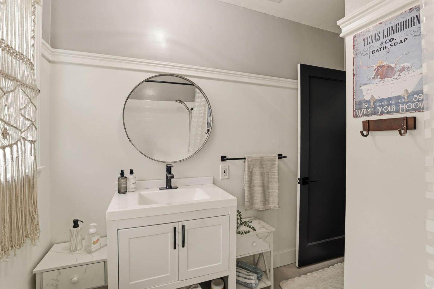 Detail Gallery Image 18 of 37 For 456 King St, Redwood City,  CA 94062 - 3 Beds | 1 Baths