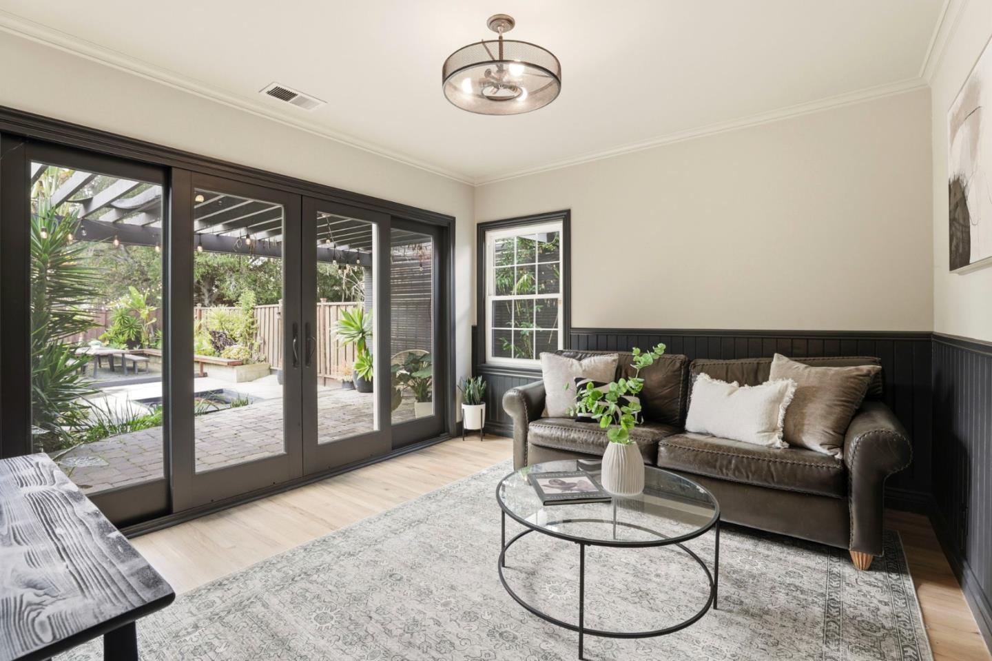 Detail Gallery Image 20 of 37 For 456 King St, Redwood City,  CA 94062 - 3 Beds | 1 Baths