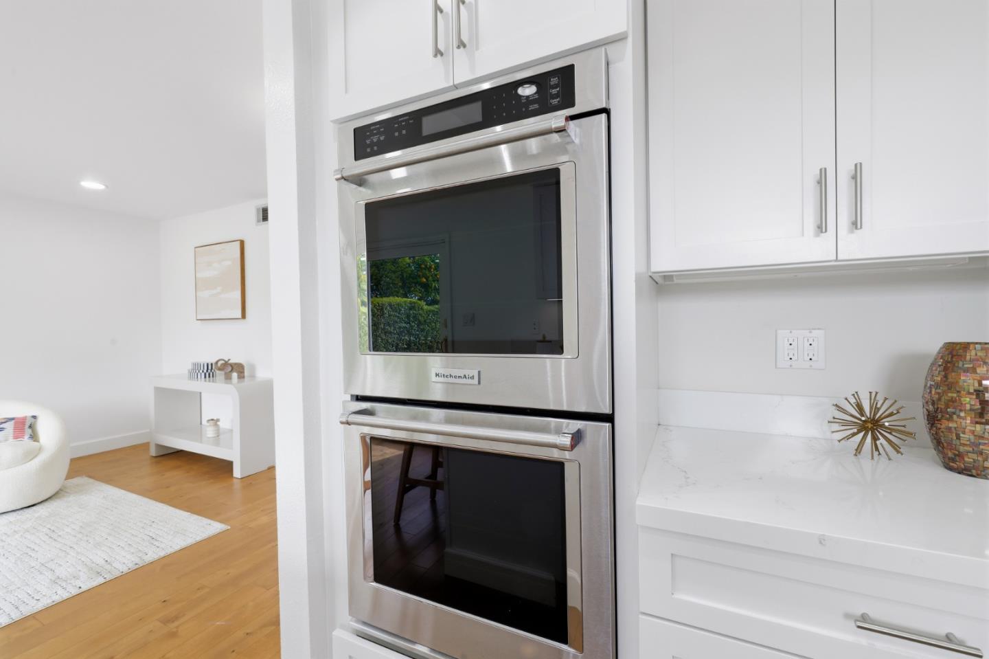 Detail Gallery Image 11 of 54 For 801 Grenada Ln, Foster City,  CA 94404 - 3 Beds | 2/1 Baths