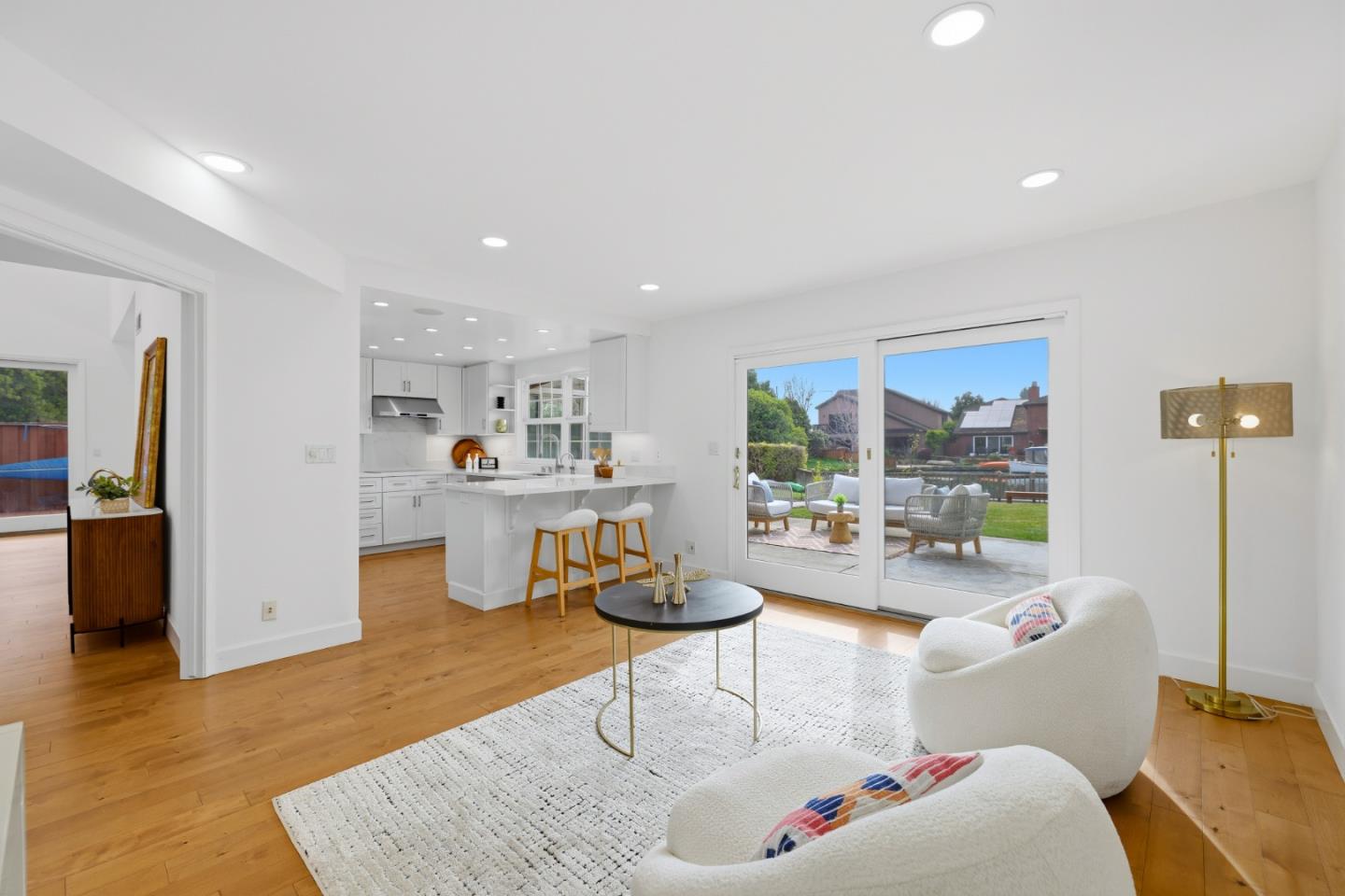 Detail Gallery Image 14 of 54 For 801 Grenada Ln, Foster City,  CA 94404 - 3 Beds | 2/1 Baths