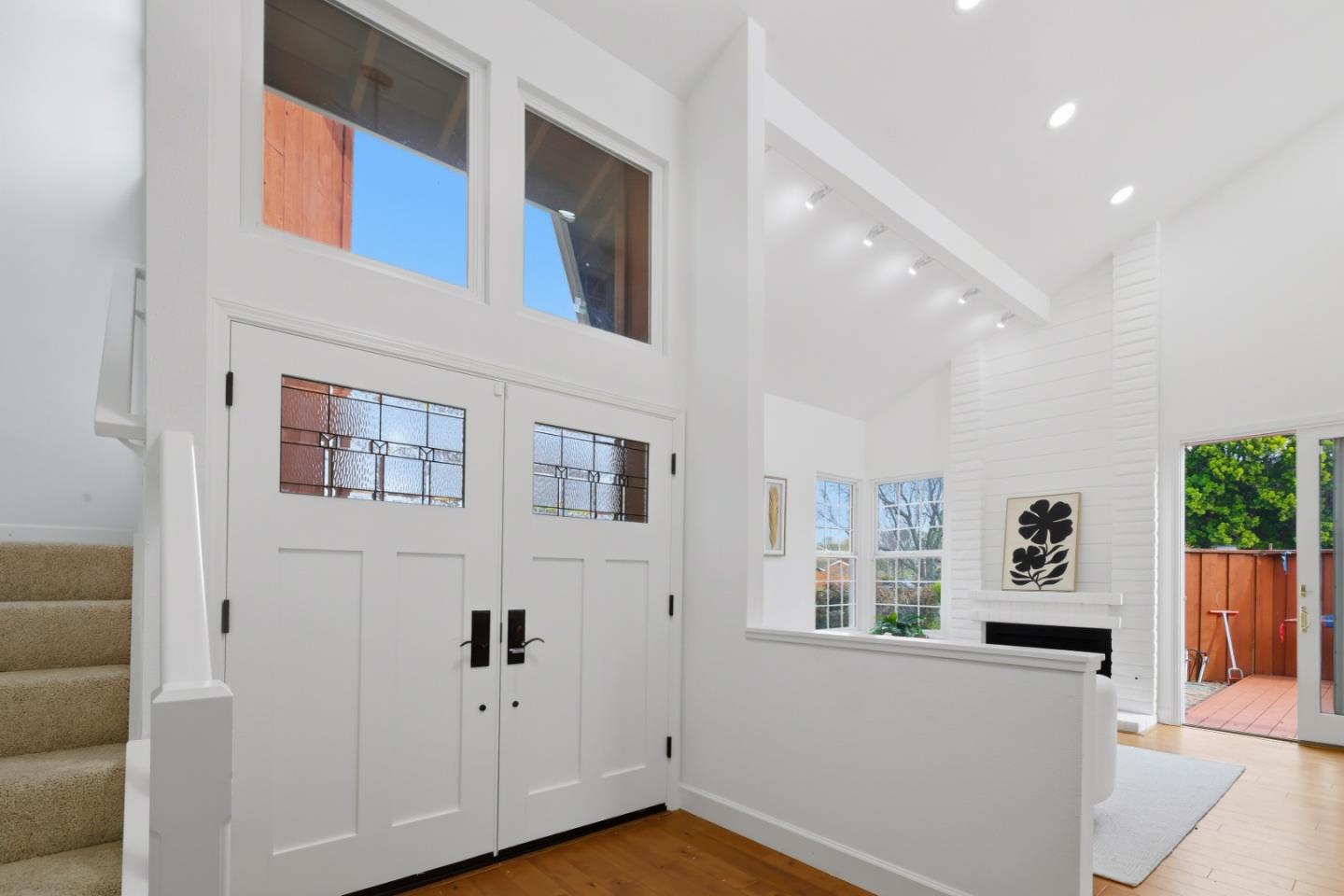 Detail Gallery Image 2 of 54 For 801 Grenada Ln, Foster City,  CA 94404 - 3 Beds | 2/1 Baths