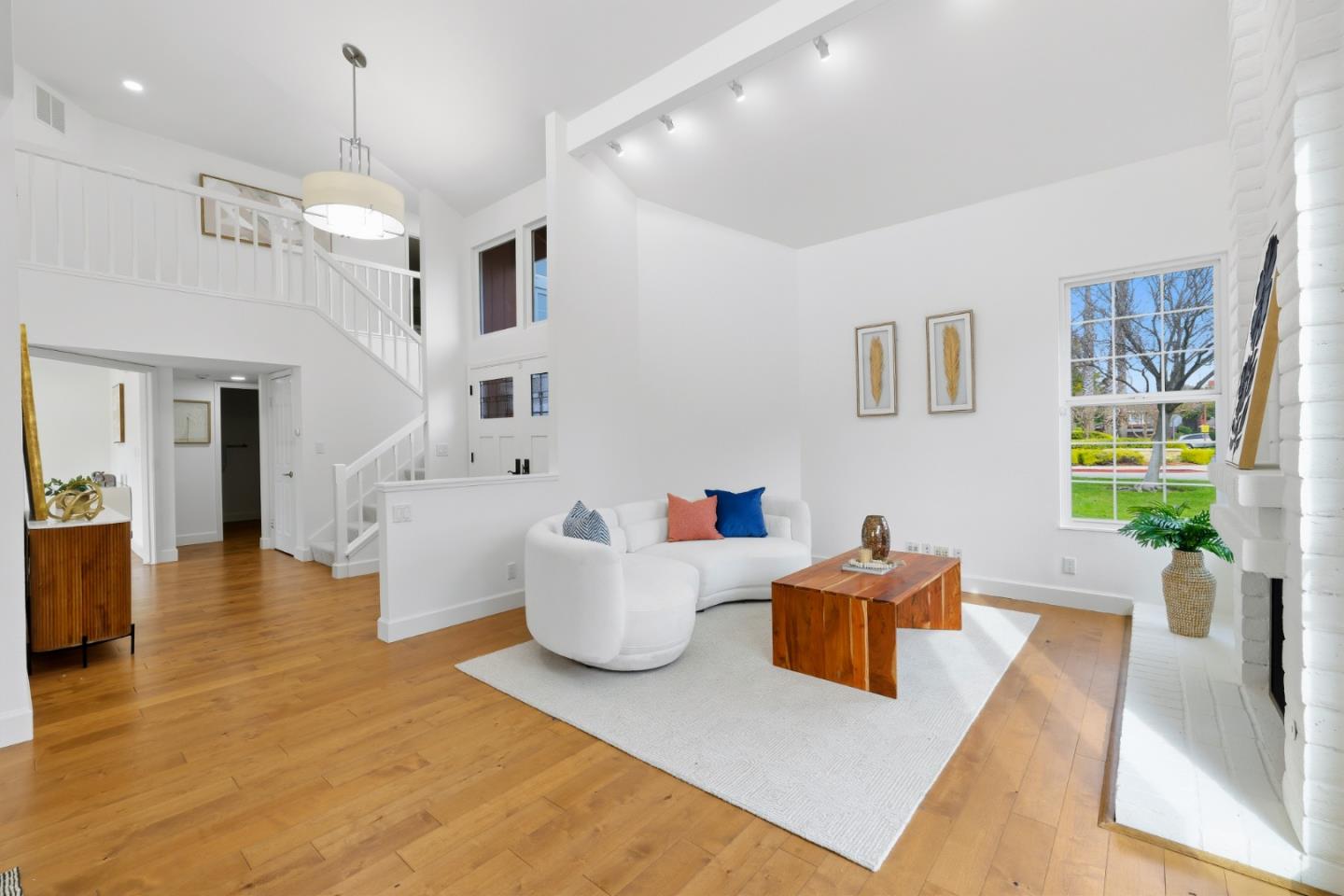 Detail Gallery Image 3 of 54 For 801 Grenada Ln, Foster City,  CA 94404 - 3 Beds | 2/1 Baths