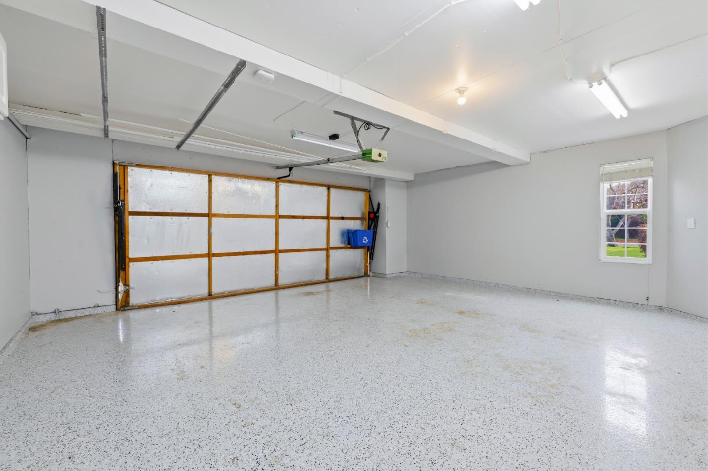 Detail Gallery Image 33 of 54 For 801 Grenada Ln, Foster City,  CA 94404 - 3 Beds | 2/1 Baths