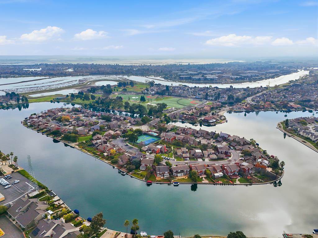 Detail Gallery Image 50 of 54 For 801 Grenada Ln, Foster City,  CA 94404 - 3 Beds | 2/1 Baths