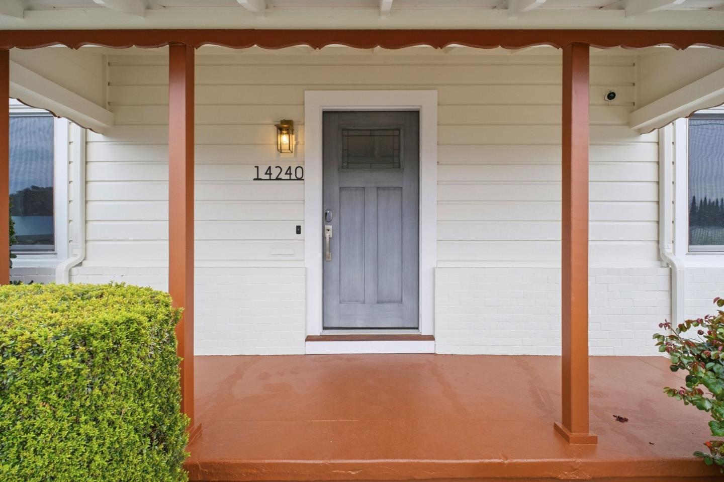 Detail Gallery Image 2 of 31 For 14240 Rose Dr, San Leandro,  CA 94578 - 2 Beds | 1 Baths