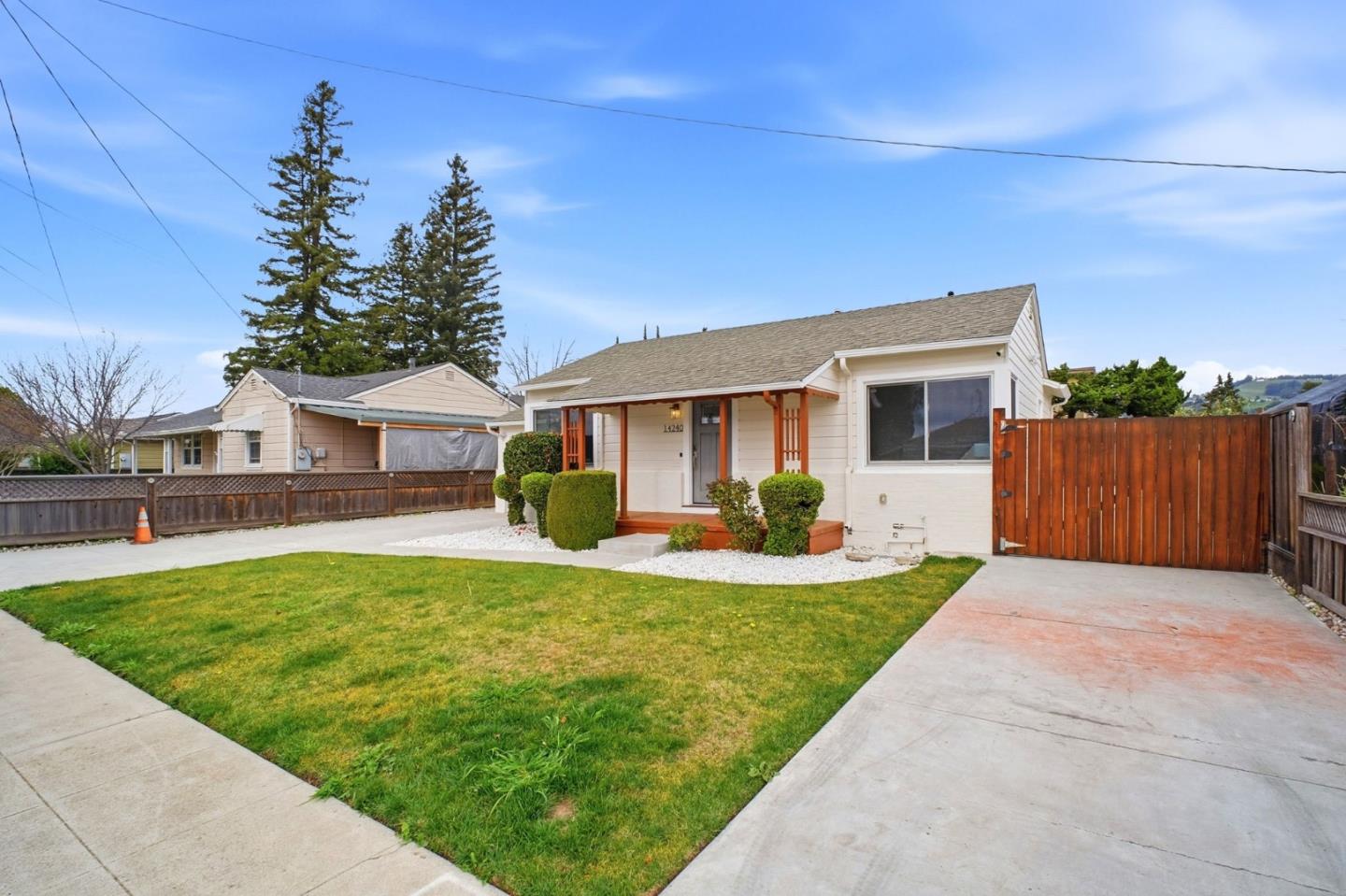 Detail Gallery Image 30 of 31 For 14240 Rose Dr, San Leandro,  CA 94578 - 2 Beds | 1 Baths