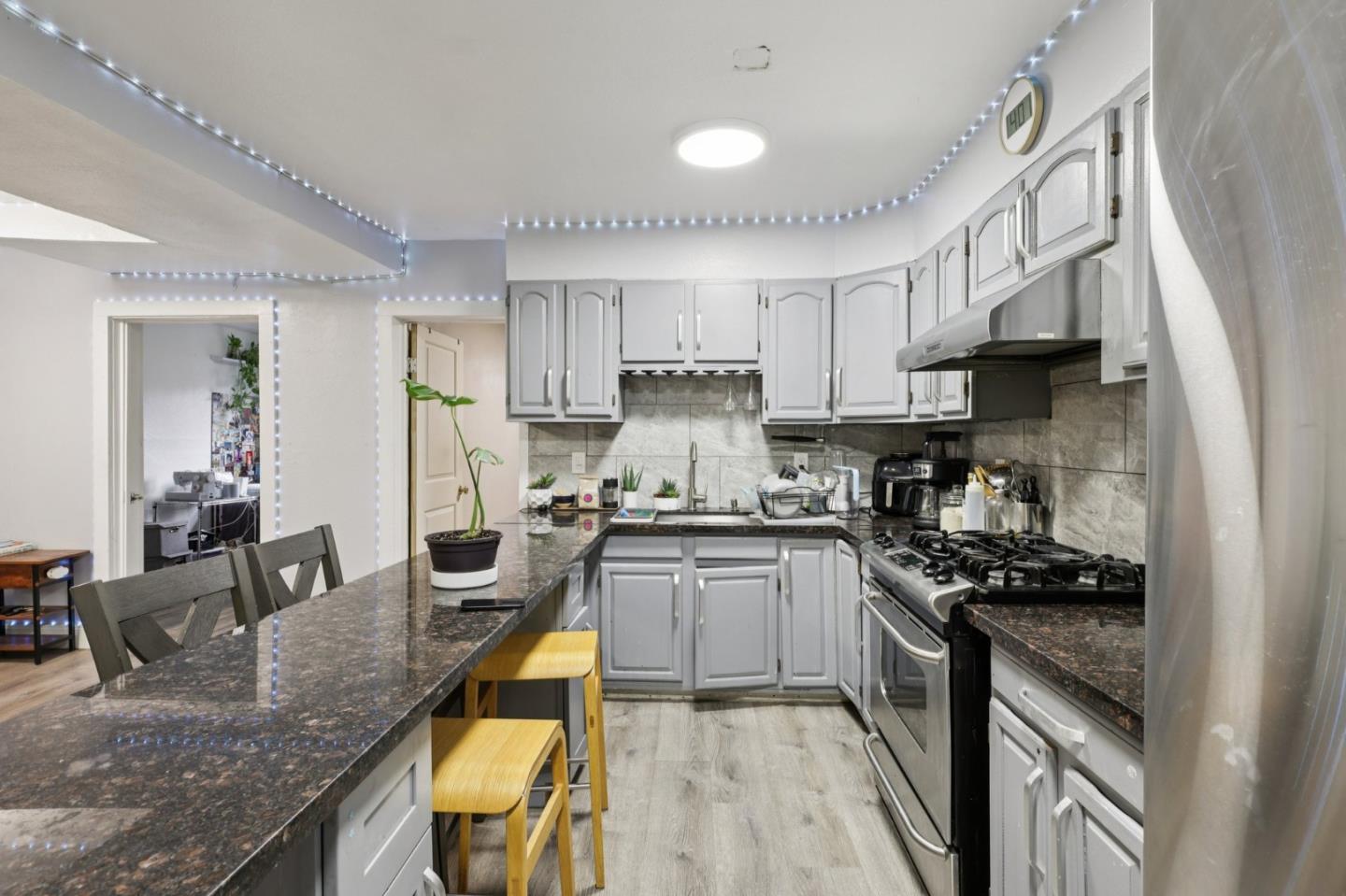 Detail Gallery Image 31 of 46 For 44 Patton St, San Francisco,  CA 94110 - – Beds | – Baths