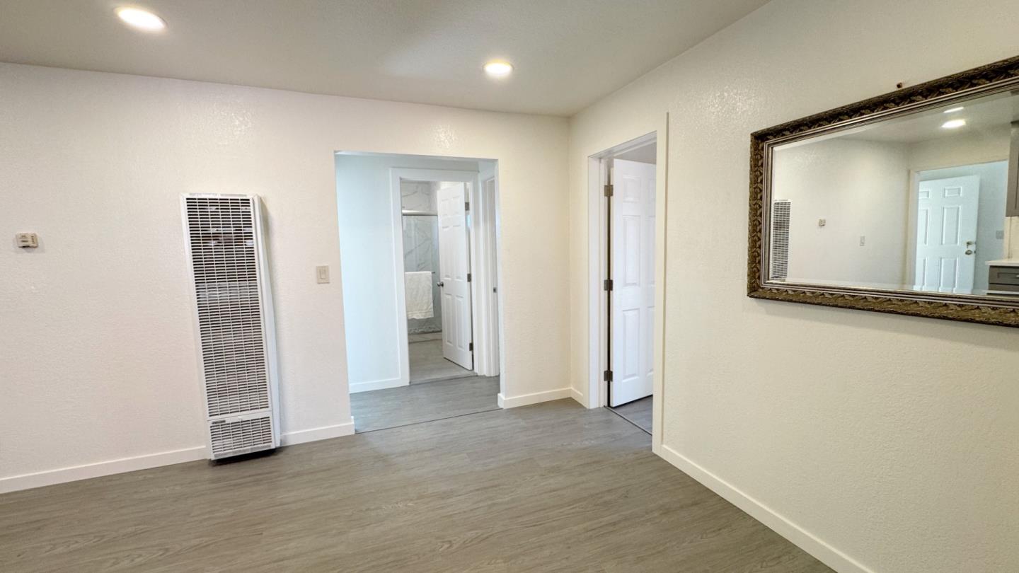 Detail Gallery Image 12 of 18 For 22947 Sutro St, Hayward,  CA 94541 - – Beds | – Baths