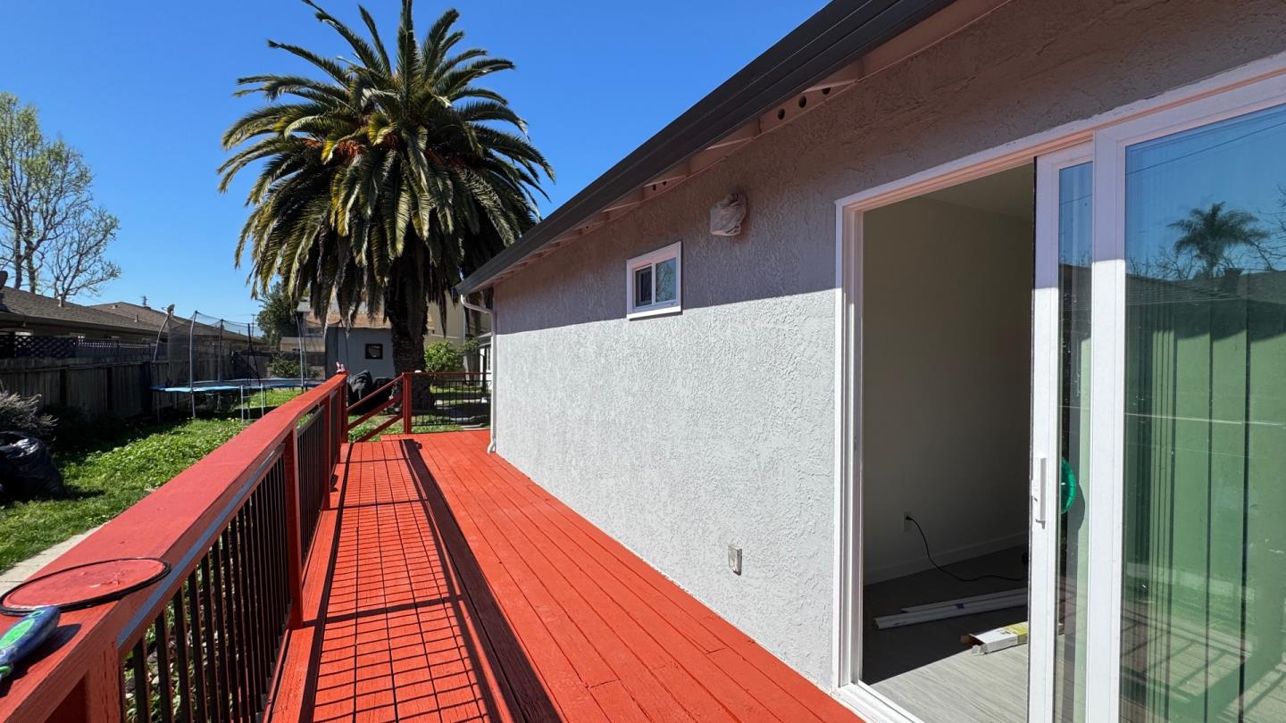 Detail Gallery Image 13 of 18 For 22947 Sutro St, Hayward,  CA 94541 - – Beds | – Baths