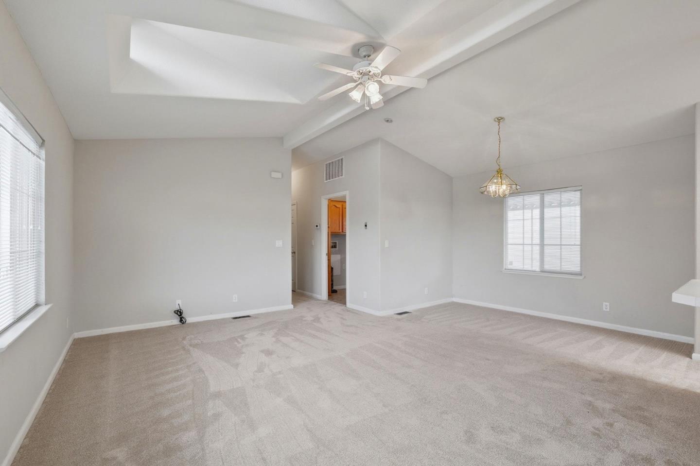 Detail Gallery Image 6 of 35 For 325 Sylvan Ave #23,  Mountain View,  CA 94041 - 2 Beds | 2 Baths