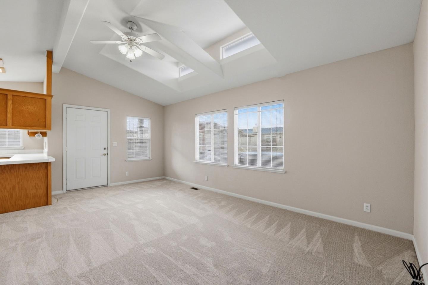 Detail Gallery Image 8 of 35 For 325 Sylvan Ave #23,  Mountain View,  CA 94041 - 2 Beds | 2 Baths