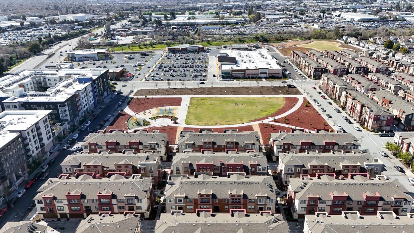 Detail Gallery Image 28 of 37 For 1013 Onofrio Ln #2,  San Jose,  CA 95131 - 2 Beds | 2 Baths