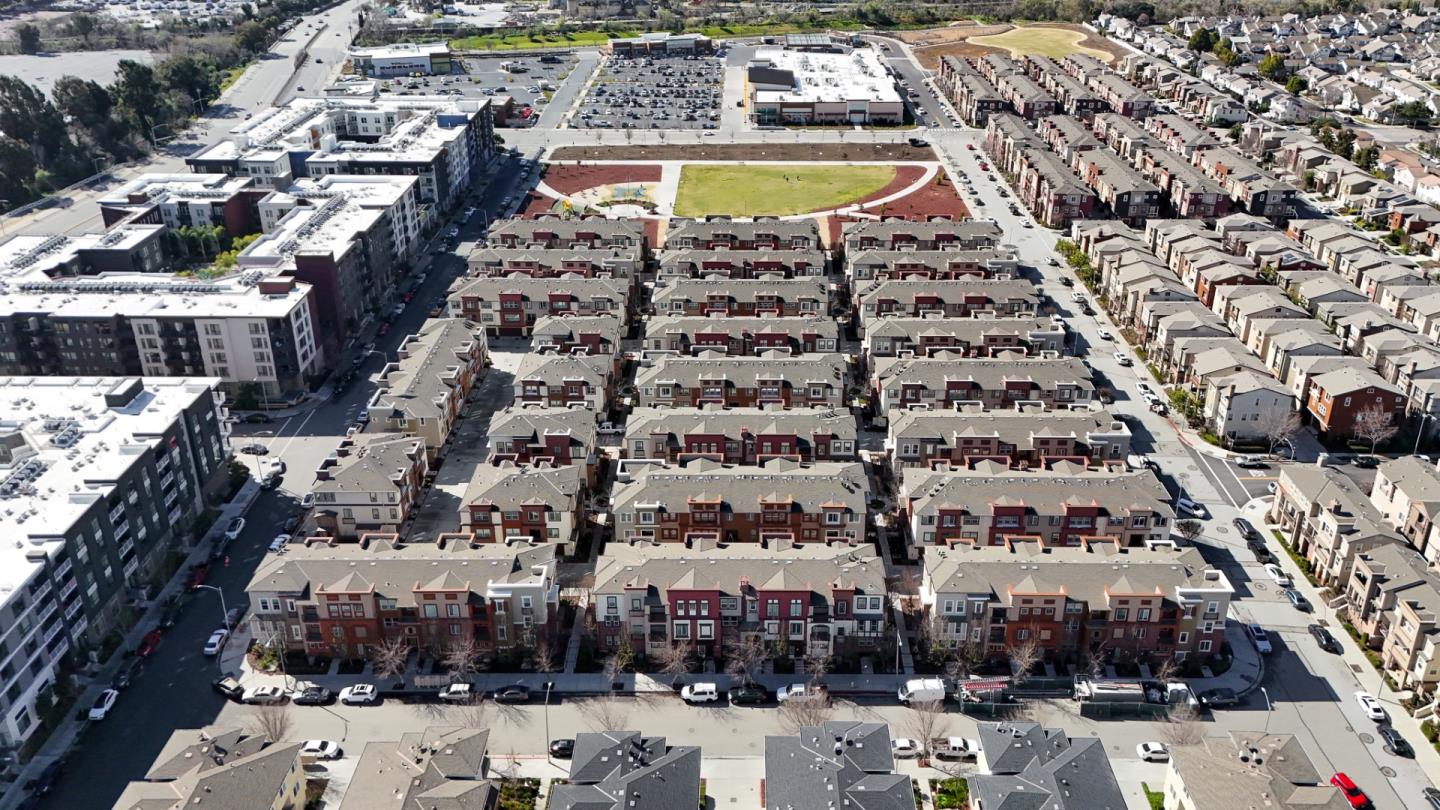 Detail Gallery Image 29 of 37 For 1013 Onofrio Ln #2,  San Jose,  CA 95131 - 2 Beds | 2 Baths